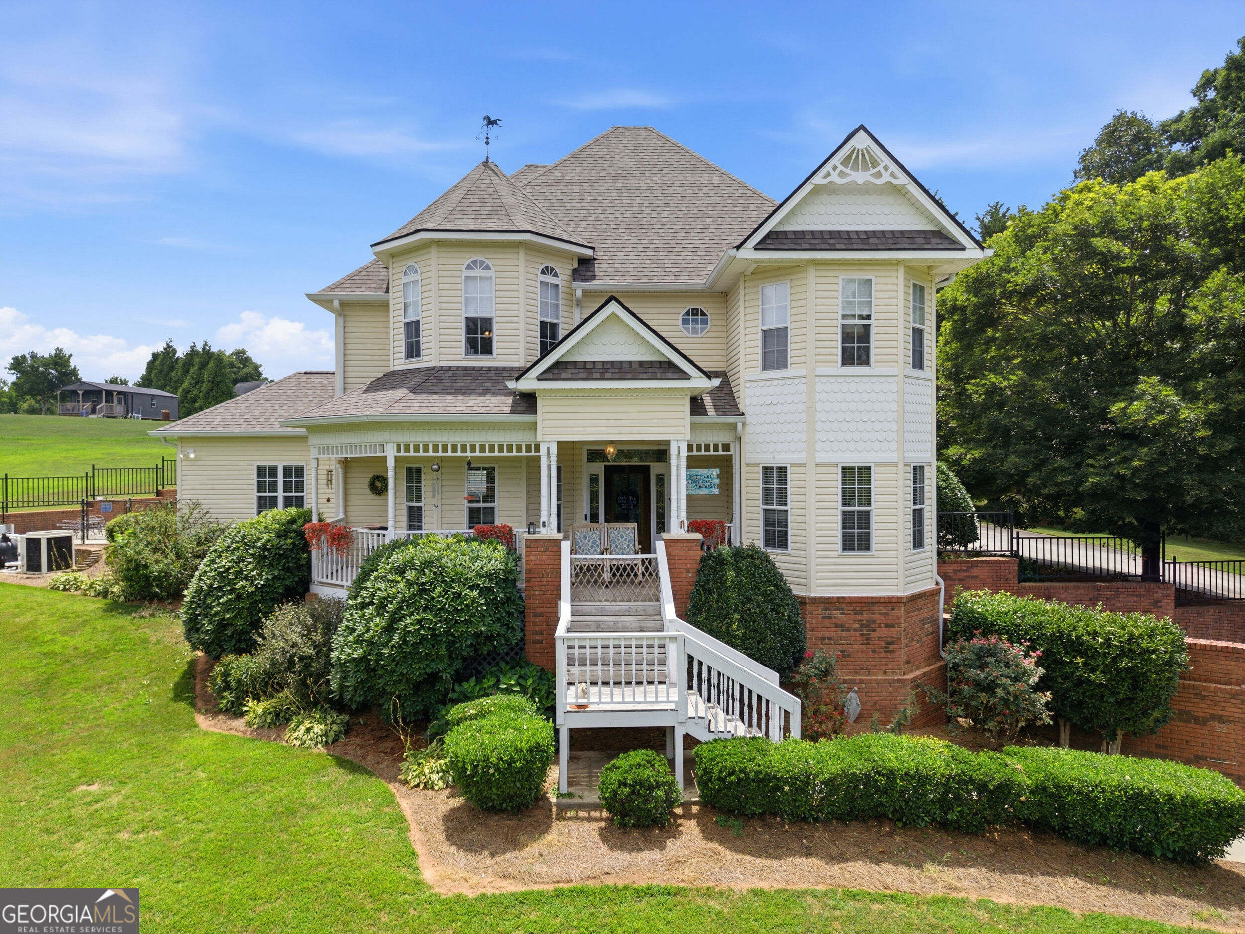 5301 Will Wheeler Road Property Photo 1