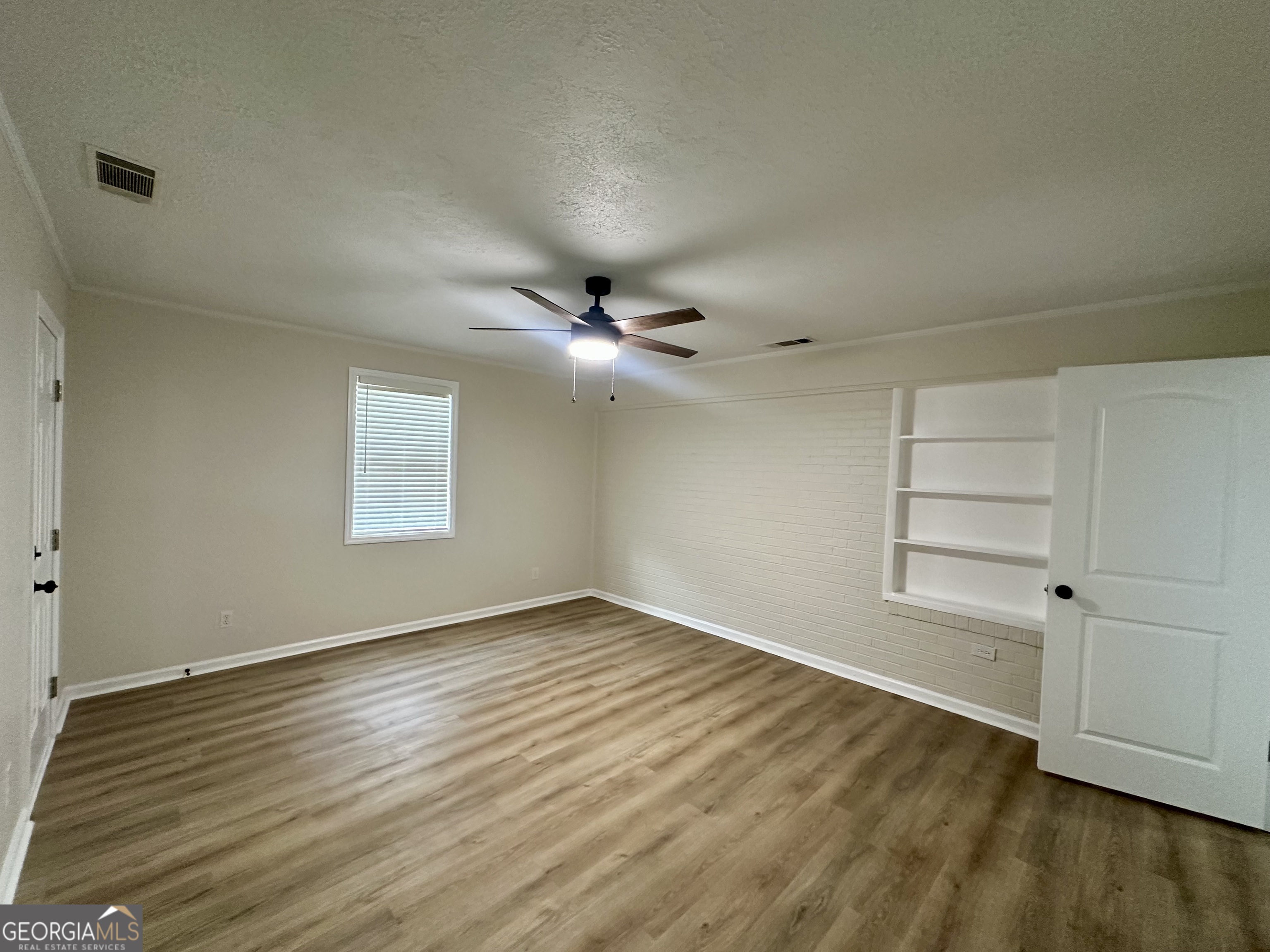 72 W Tenth Street Property Photo 11