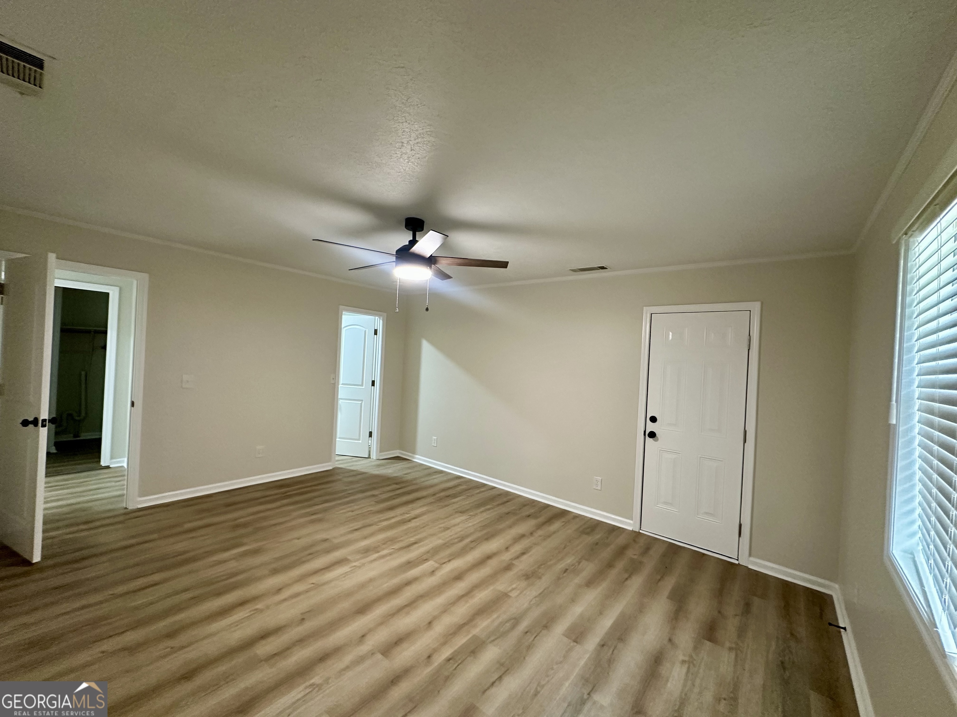 72 W Tenth Street Property Photo 12