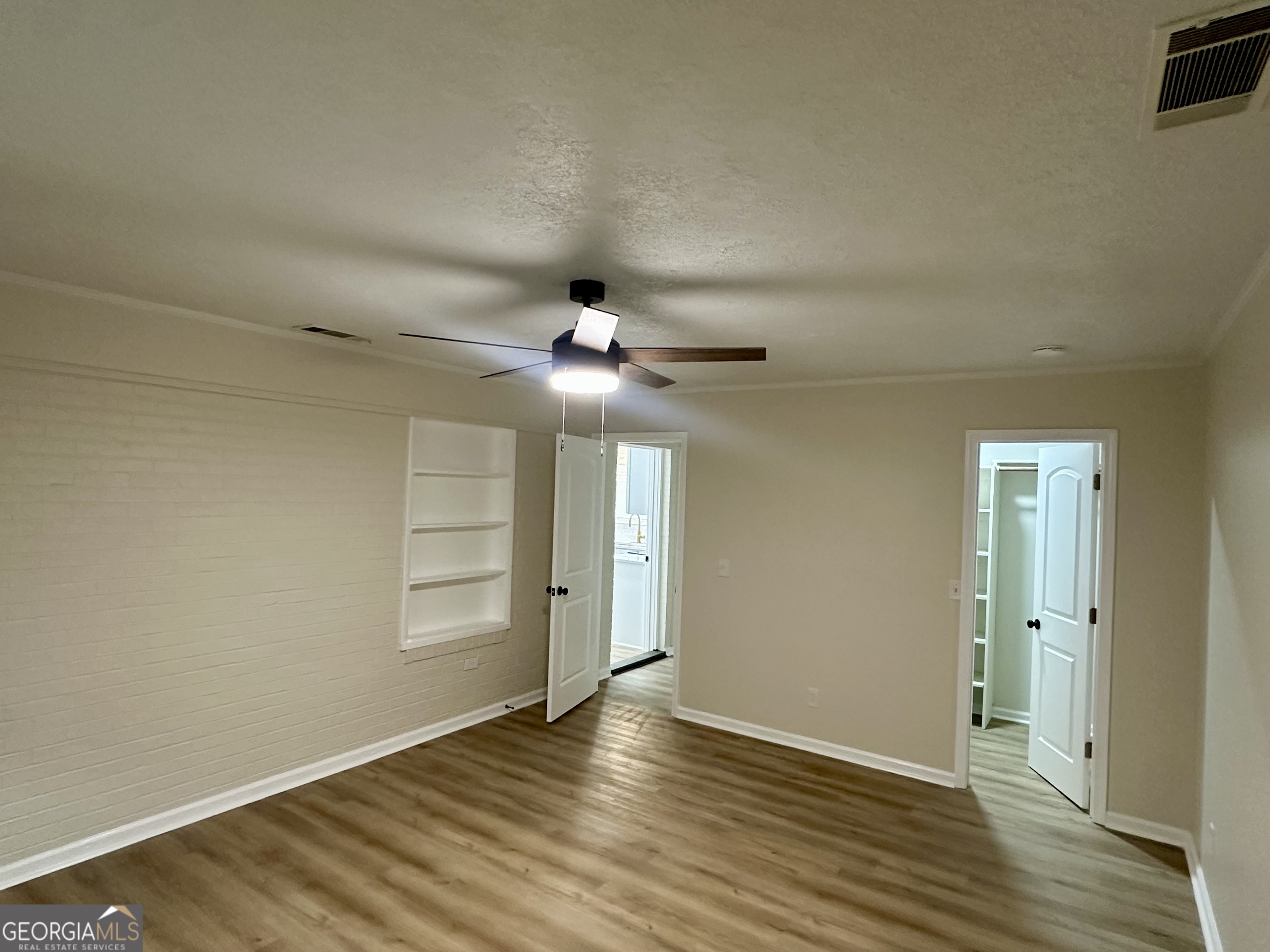 72 W Tenth Street Property Photo 13