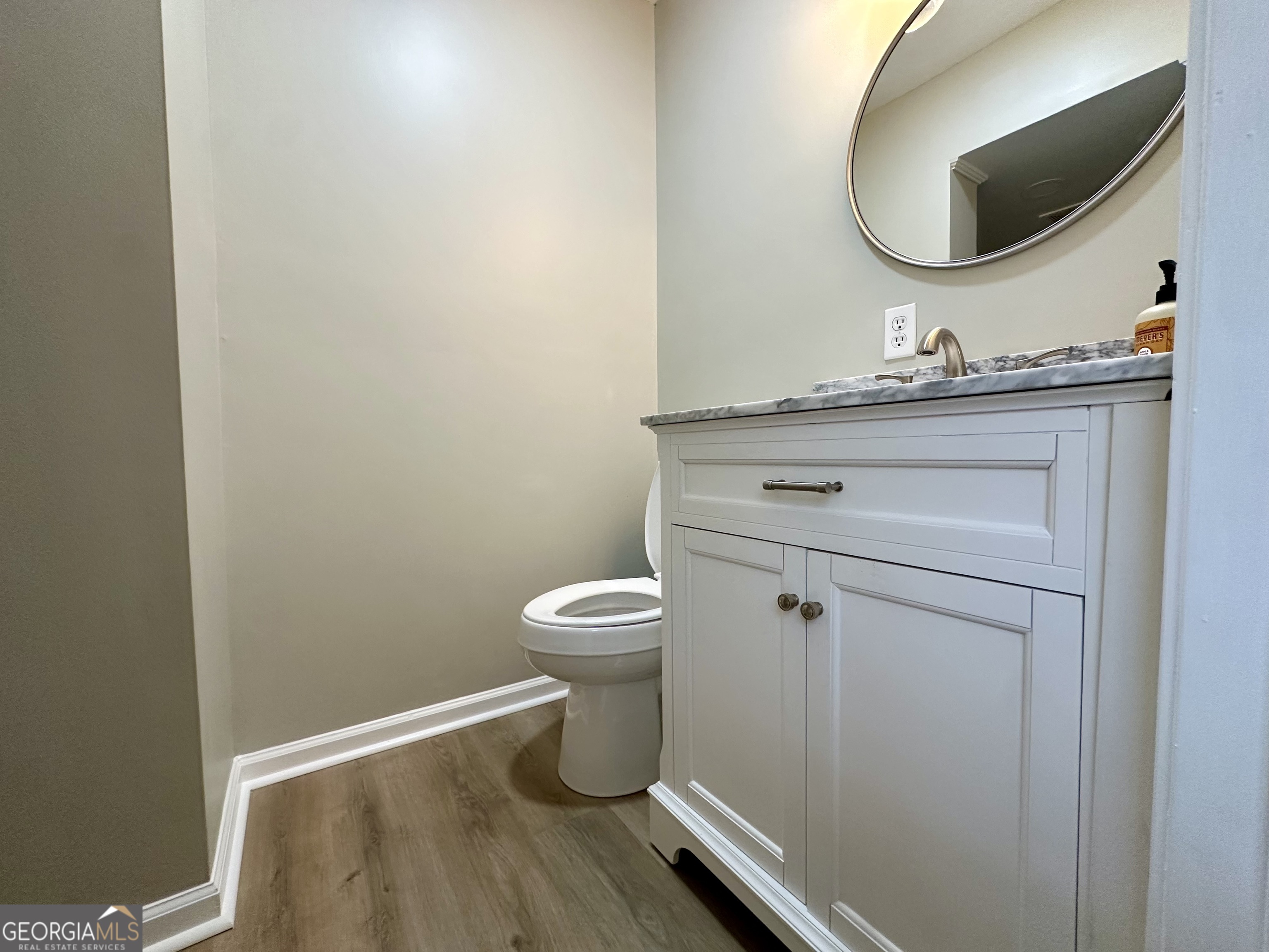 72 W Tenth Street Property Photo 19