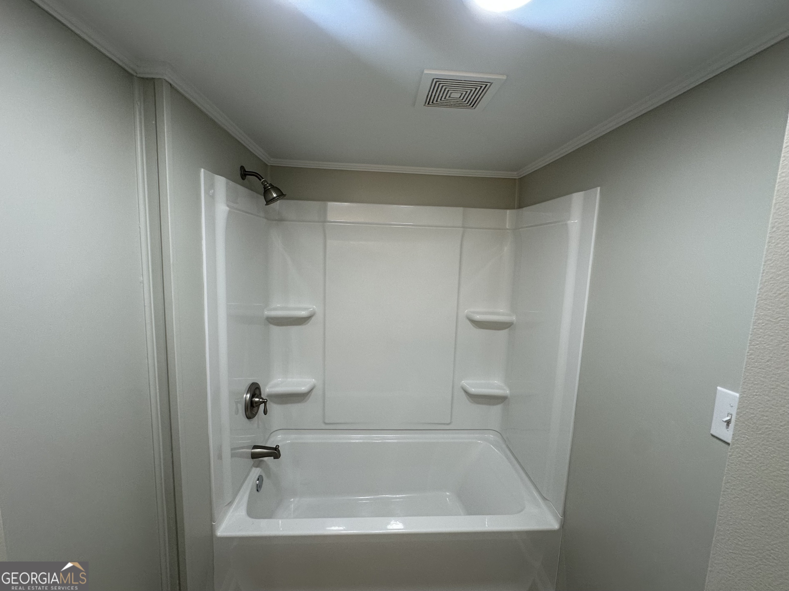 72 W Tenth Street Property Photo 20