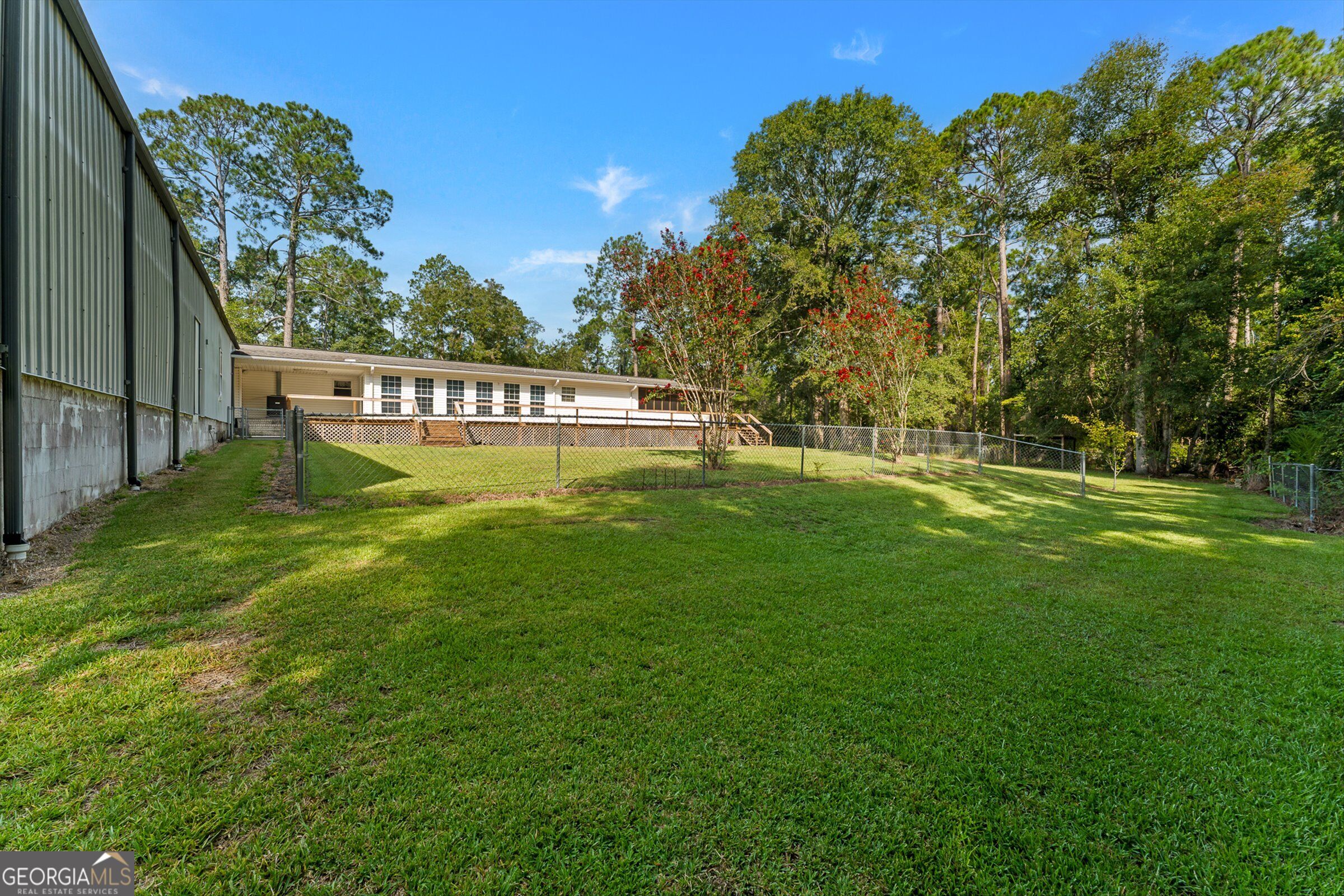 614 N Victory Drive Property Photo 19