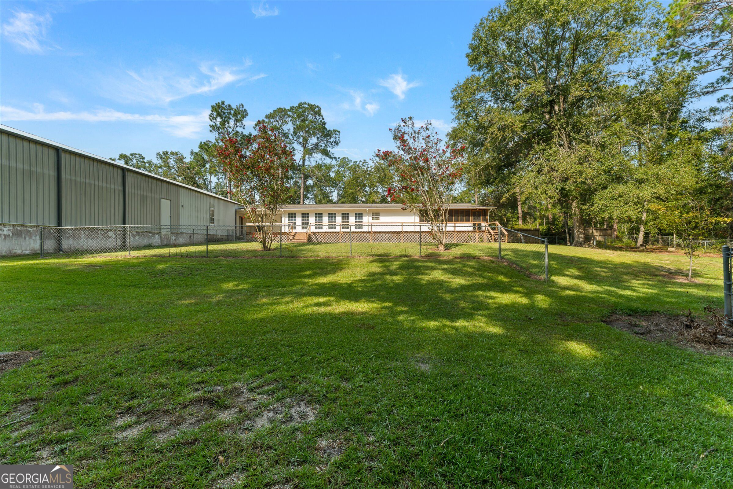 614 N Victory Drive Property Photo 20