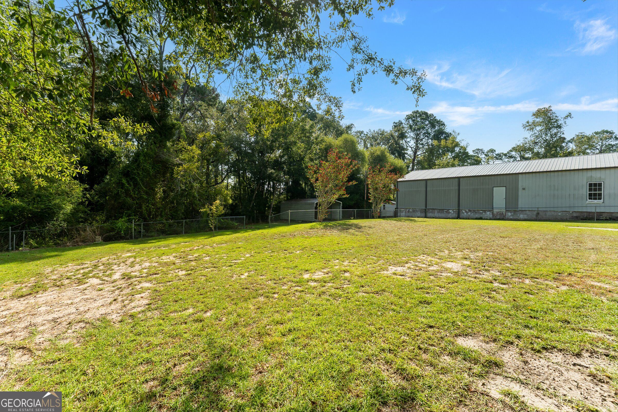 614 N Victory Drive Property Photo 22