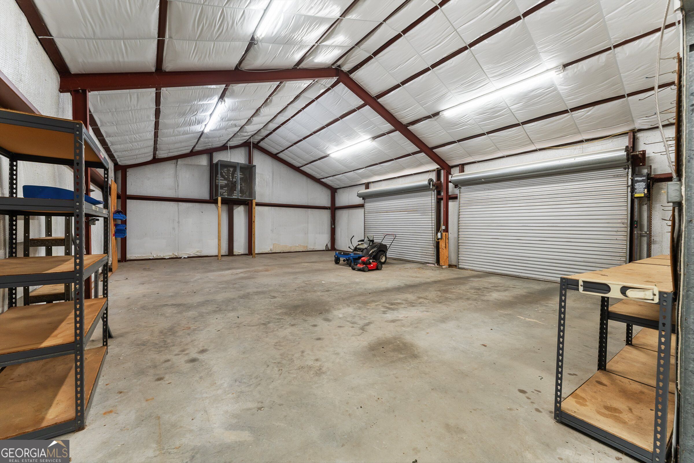 614 N Victory Drive Property Photo 27