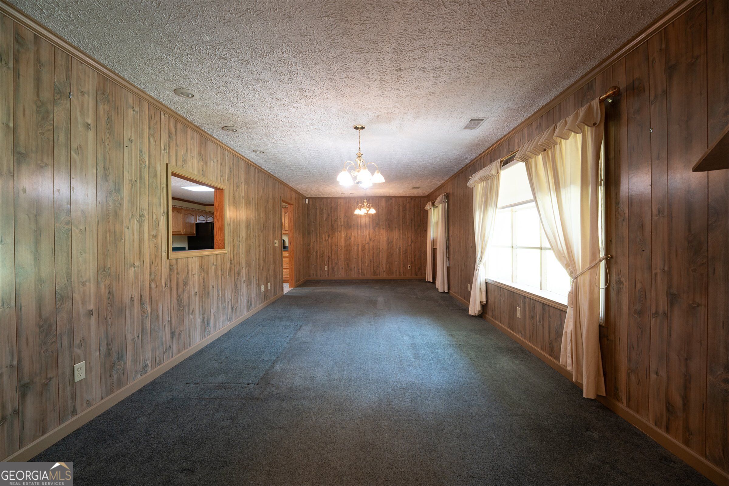 614 N Victory Drive Property Photo 34