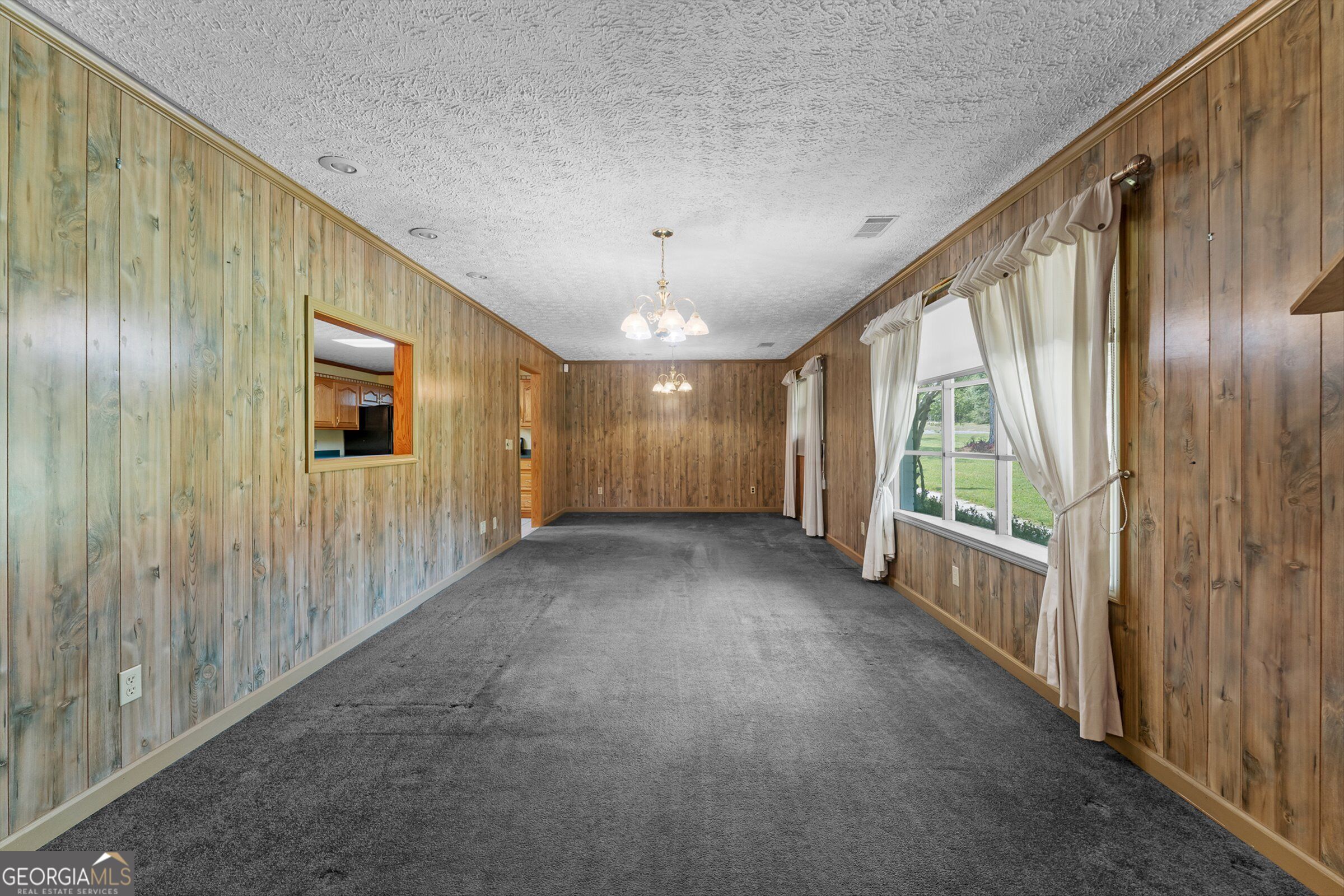 614 N Victory Drive Property Photo 35