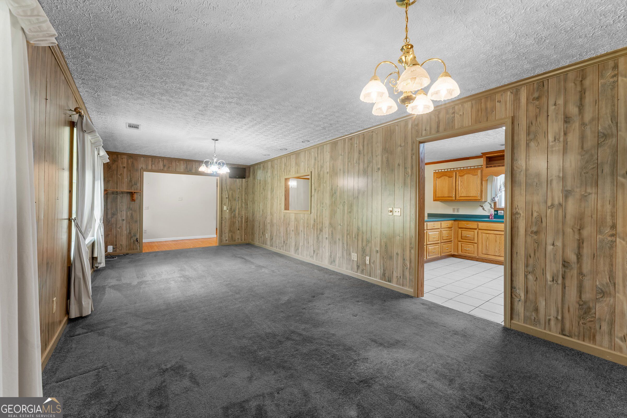 614 N Victory Drive Property Photo 36