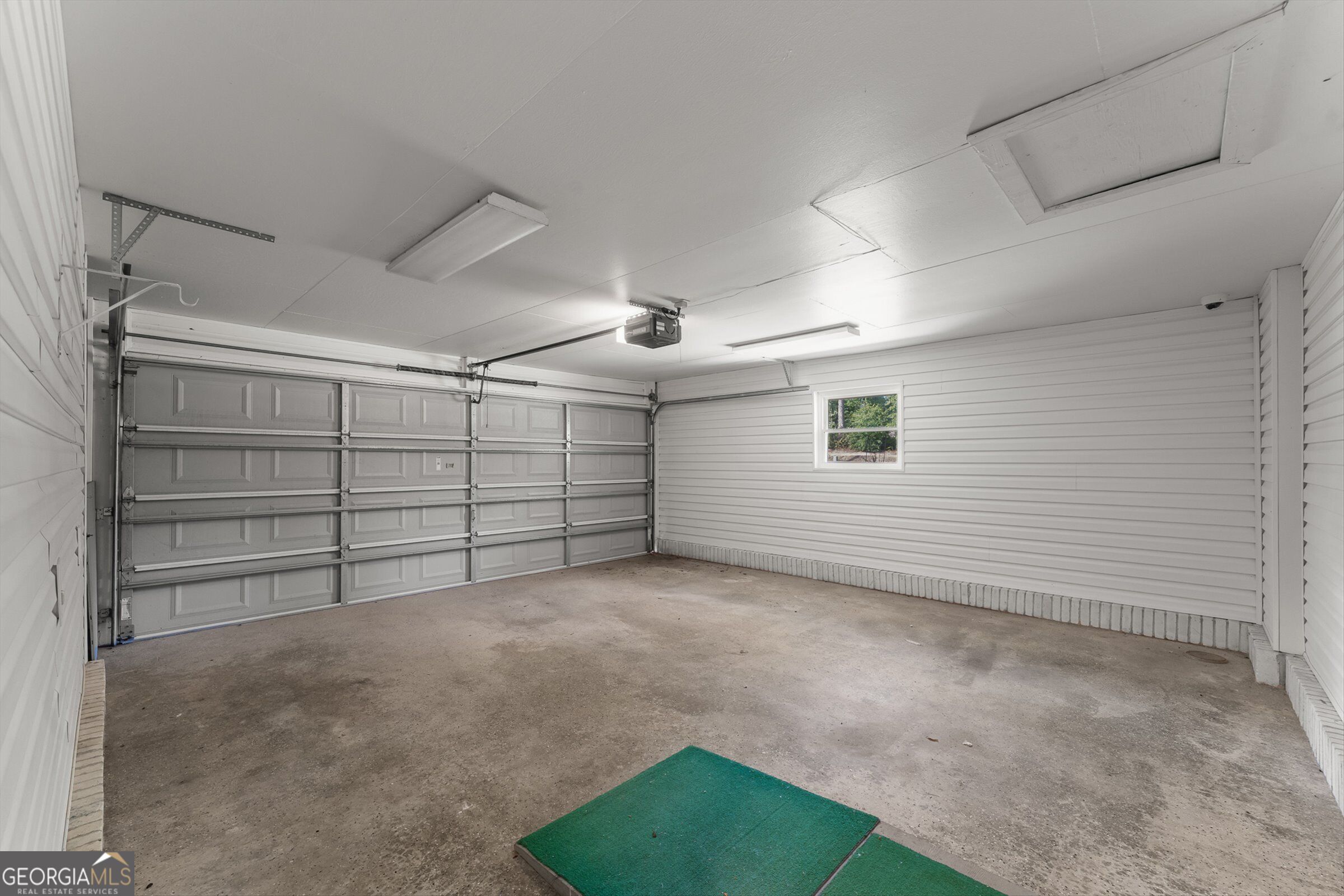 614 N Victory Drive Property Photo 47