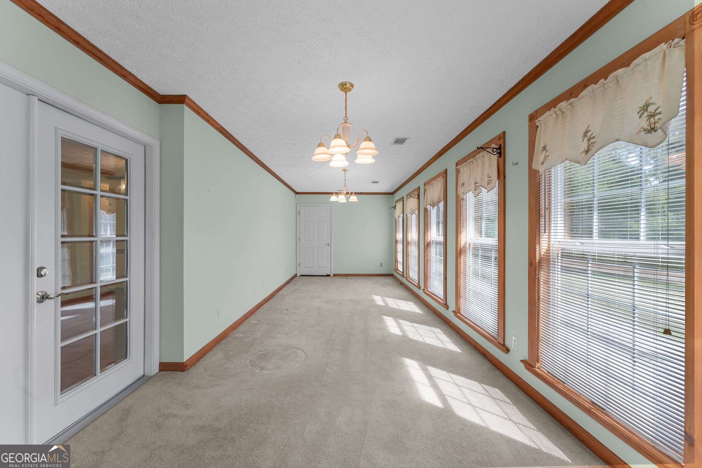 614 N Victory Drive Property Photo 50