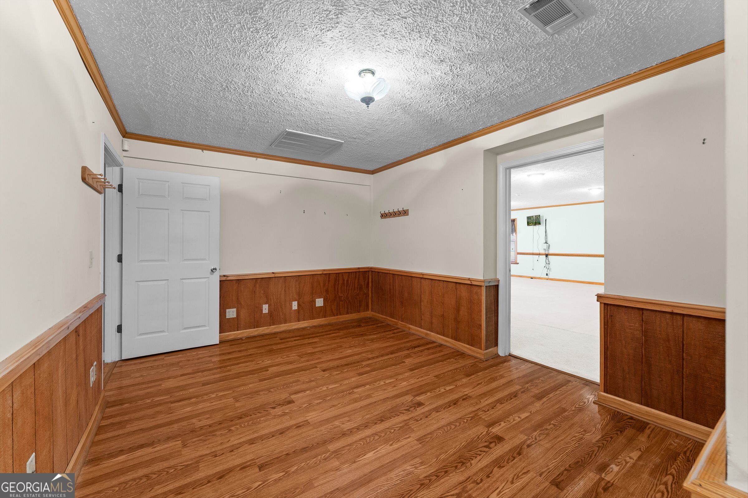 614 N Victory Drive Property Photo 59