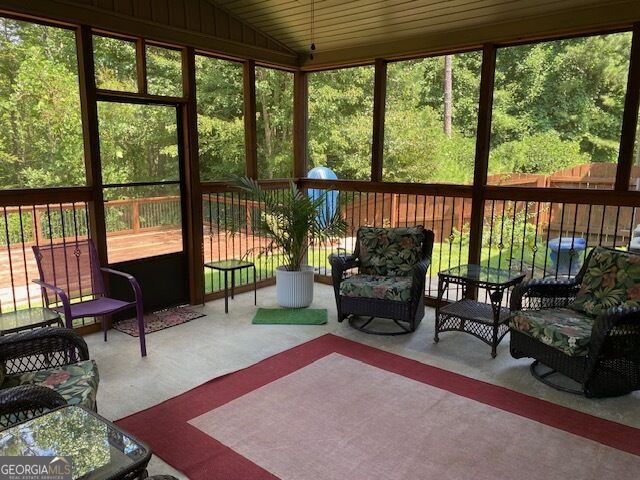 9123 Overlook Drive Property Photo 7