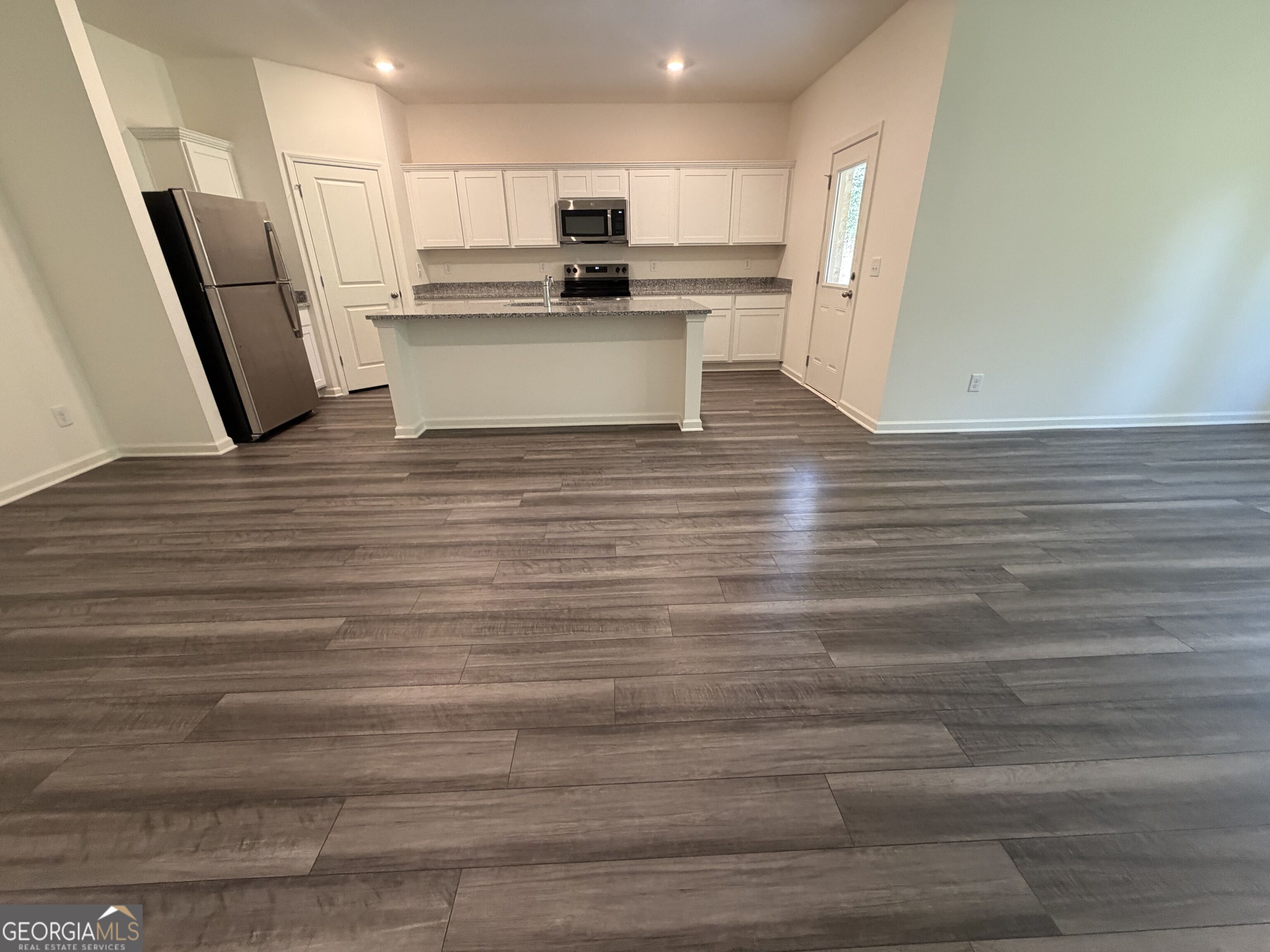 113 Maison Court Property Photo 3