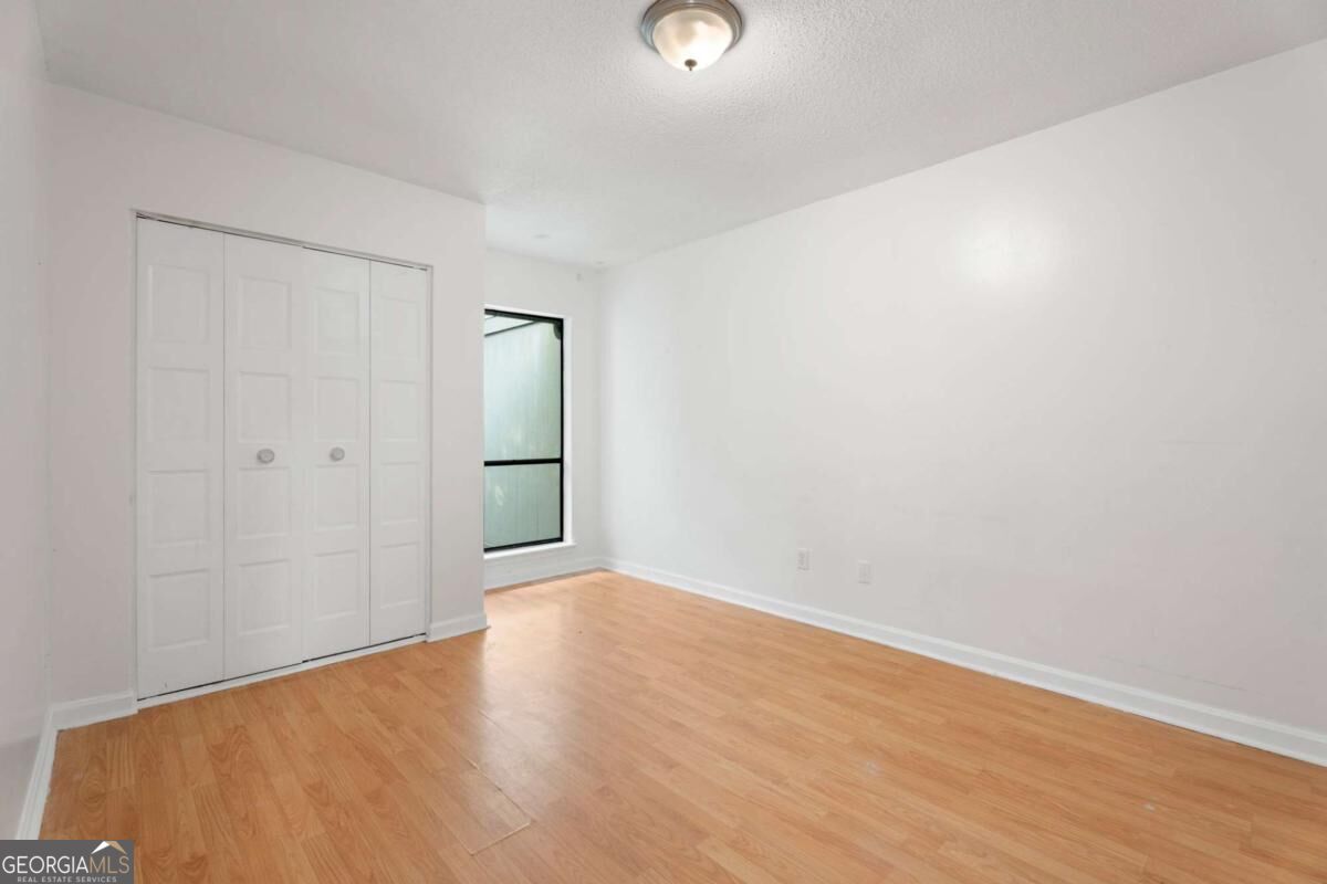 6390 Hawthorne Terrace Property Photo 10