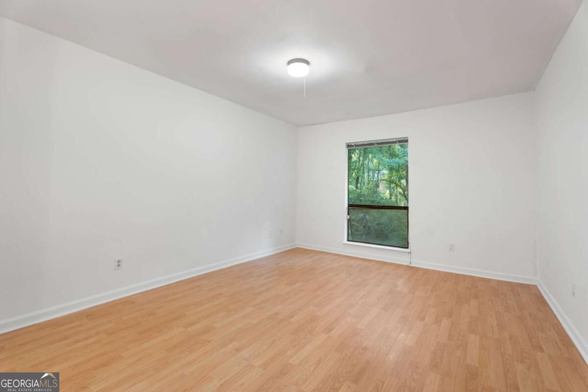 6390 Hawthorne Terrace Property Photo 13