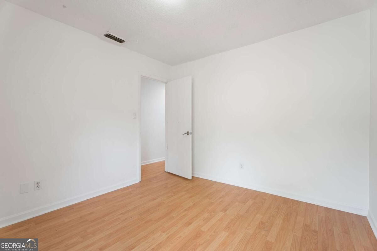 6390 Hawthorne Terrace Property Photo 14