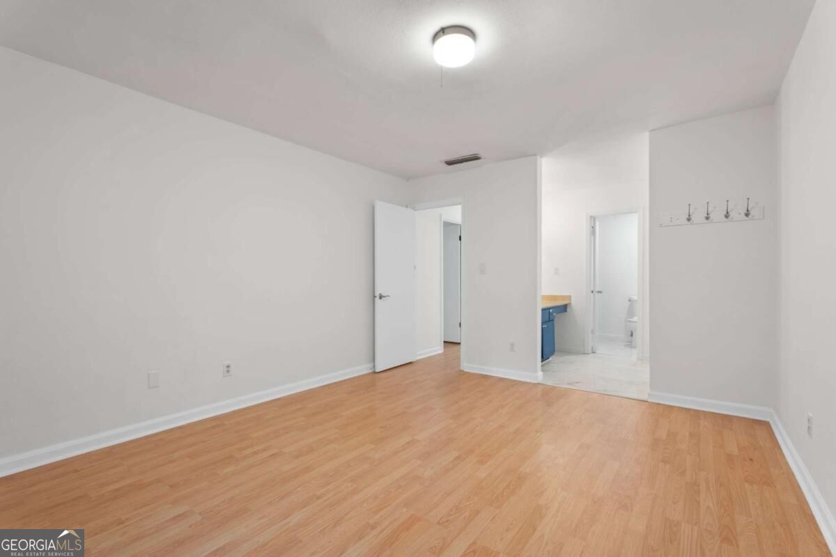 6390 Hawthorne Terrace Property Photo 19