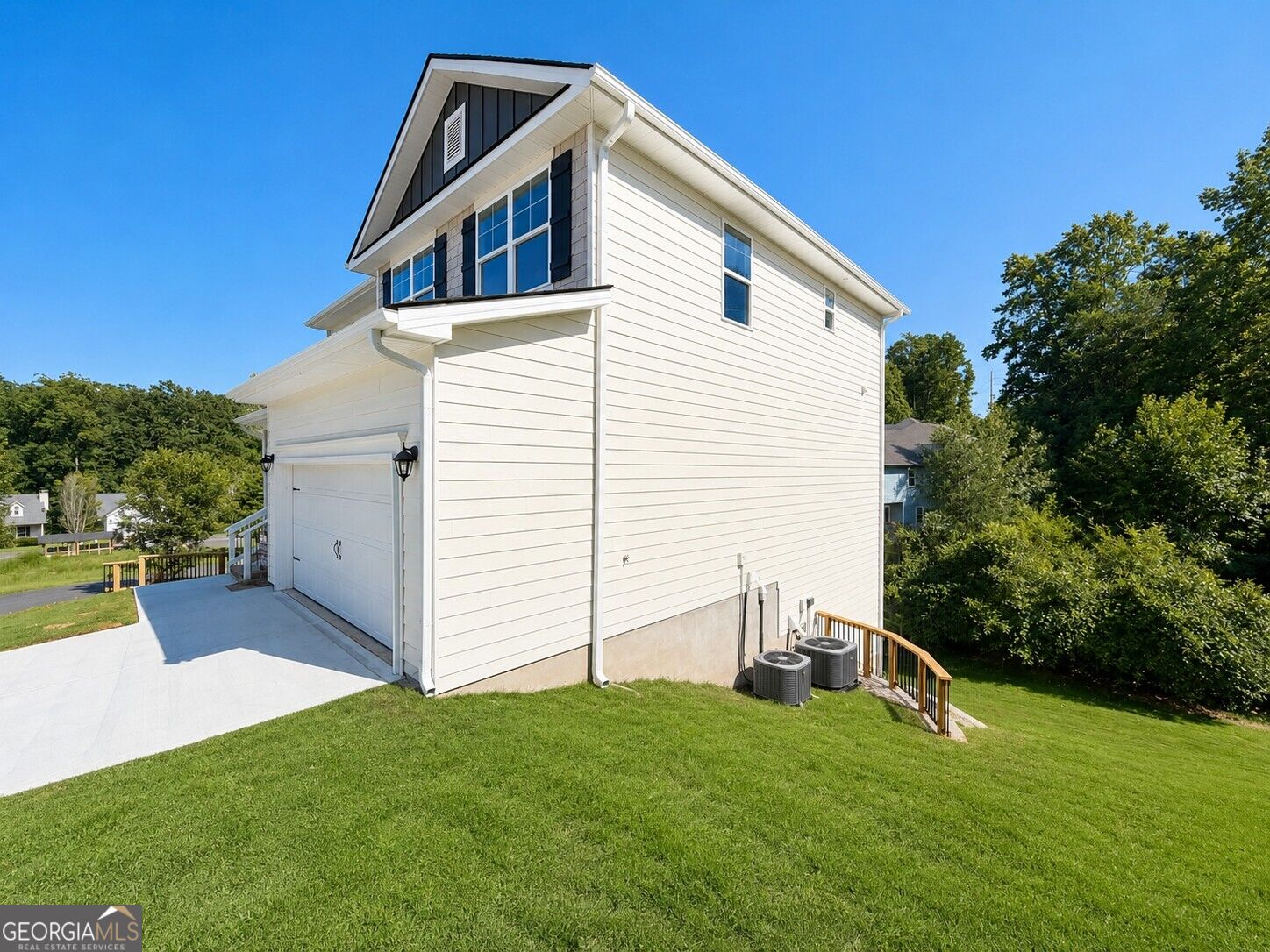 668 Bald Ridge Circle Property Photo 2
