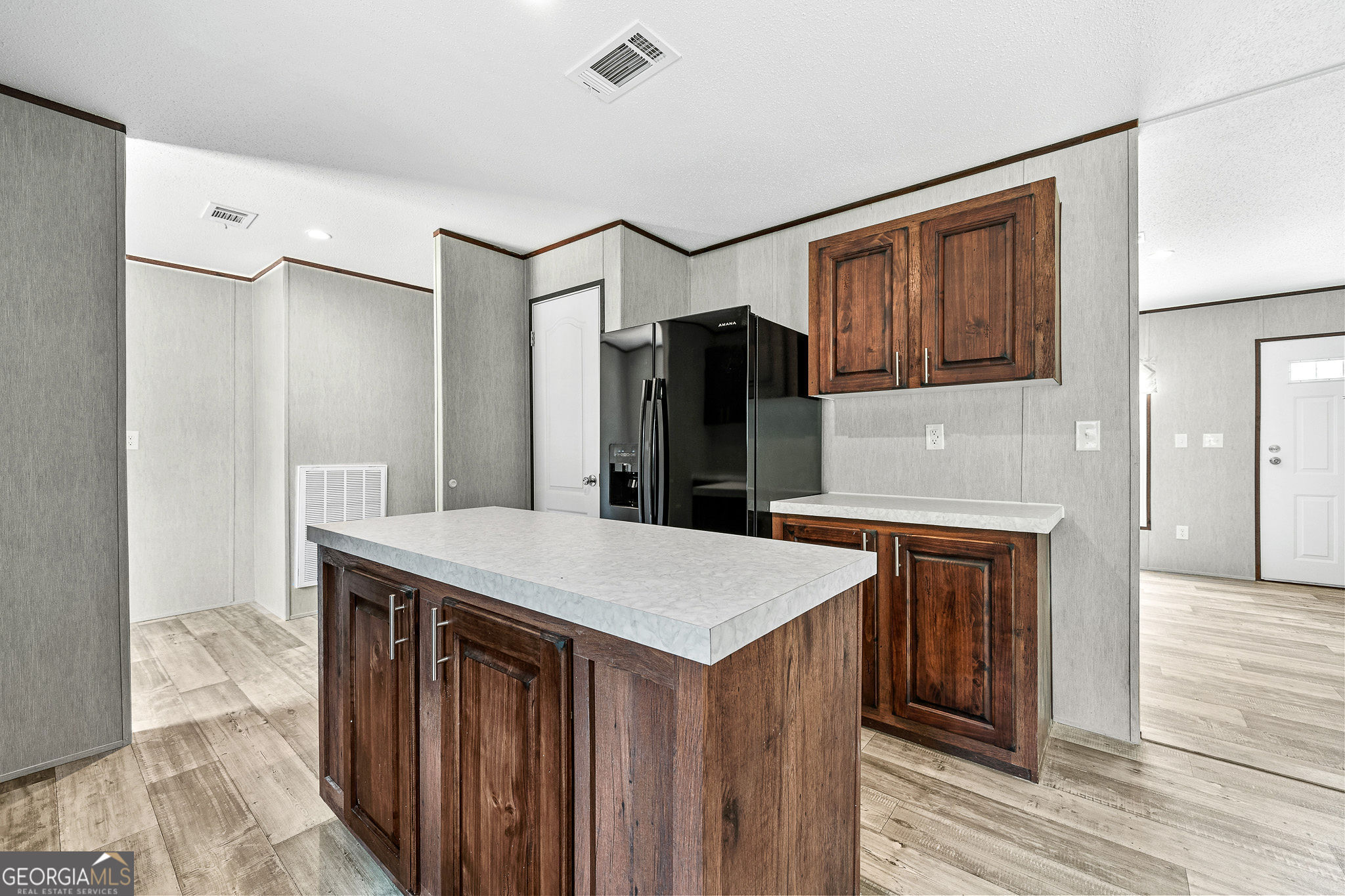 1617 Sweet City Road Property Photo 4