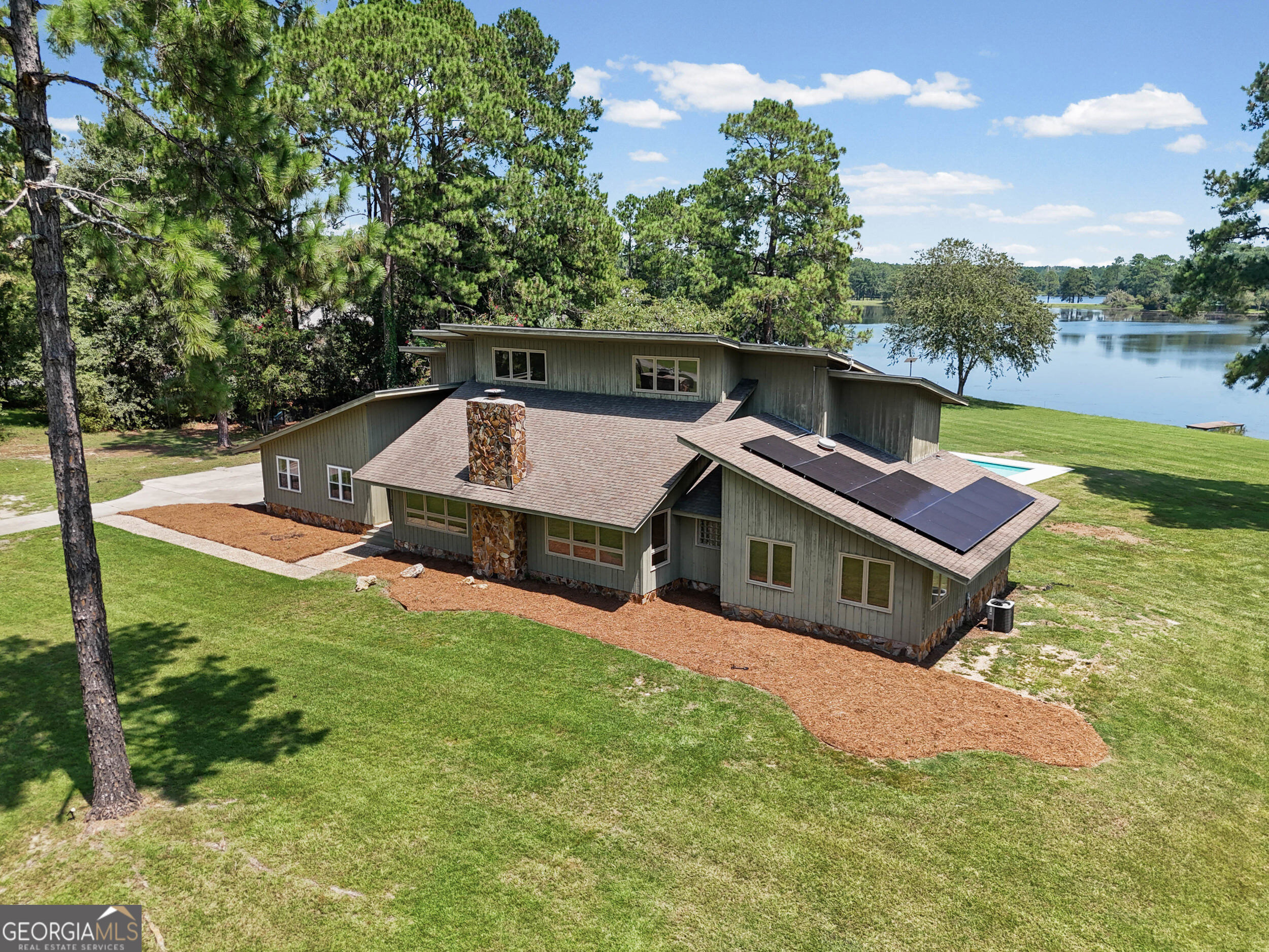 5307 Forest Lake Drive Property Photo 5