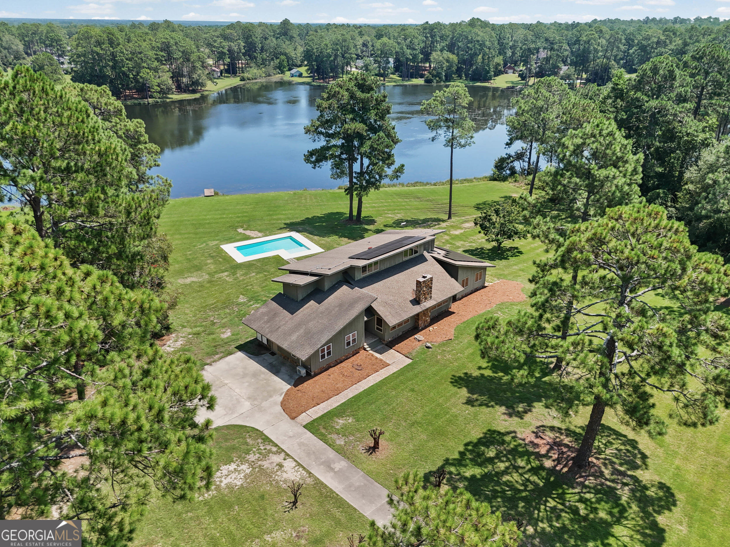 5307 Forest Lake Drive Property Photo 6