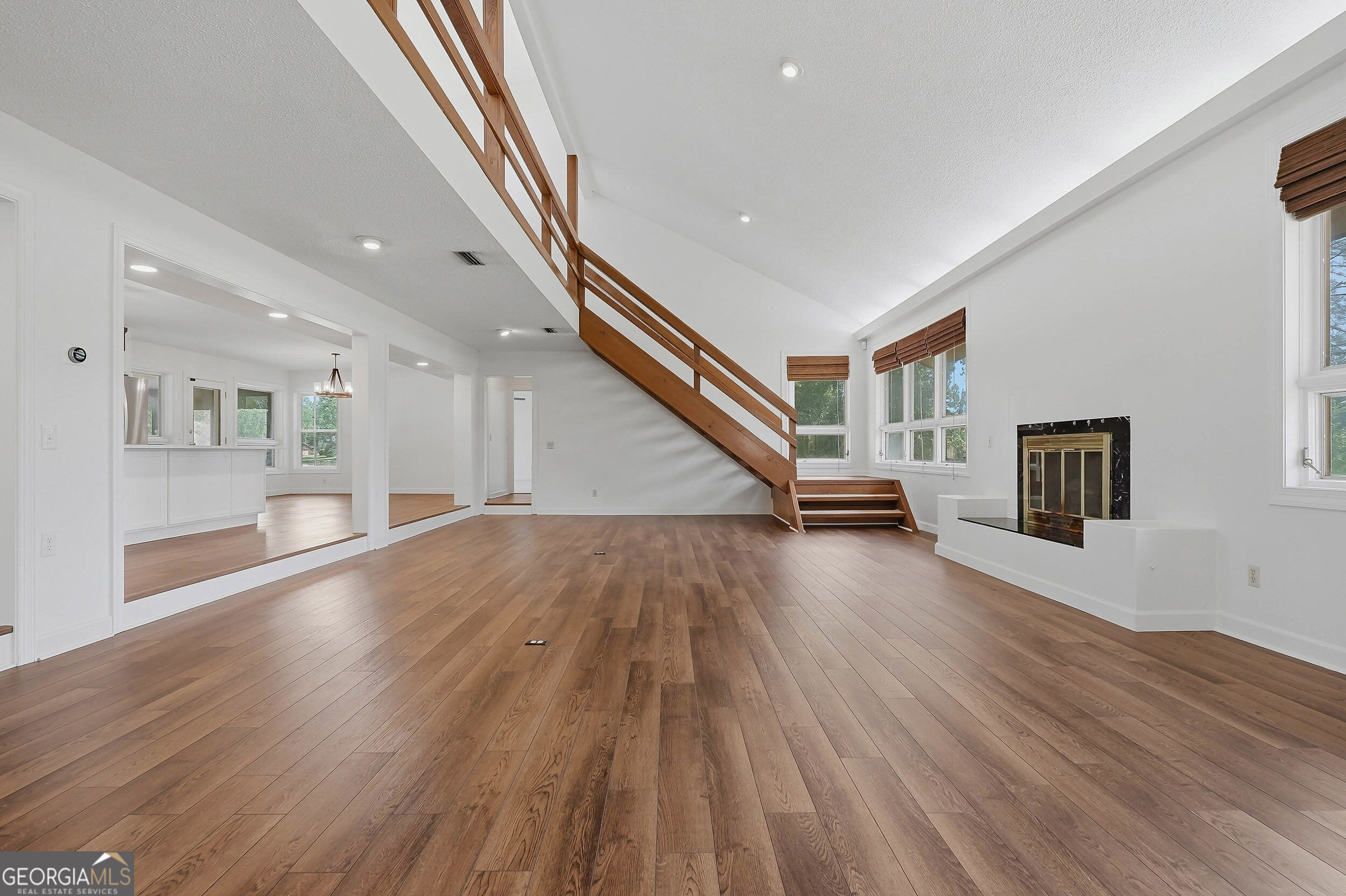 5307 Forest Lake Drive Property Photo 10