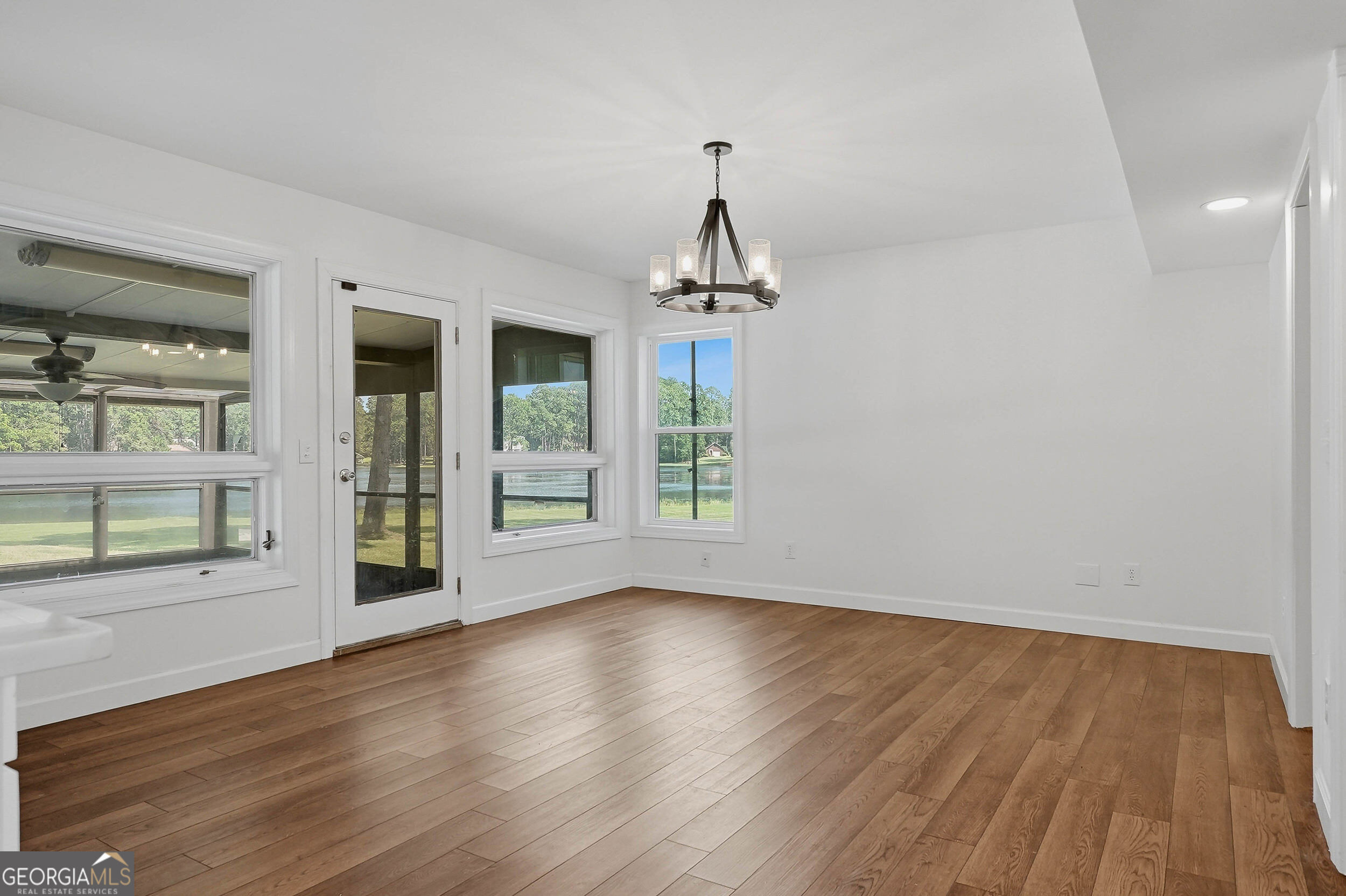 5307 Forest Lake Drive Property Photo 14
