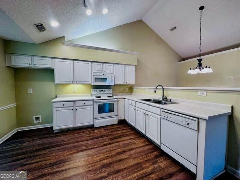 1303 Silver Summit Drive Se Property Photo 5