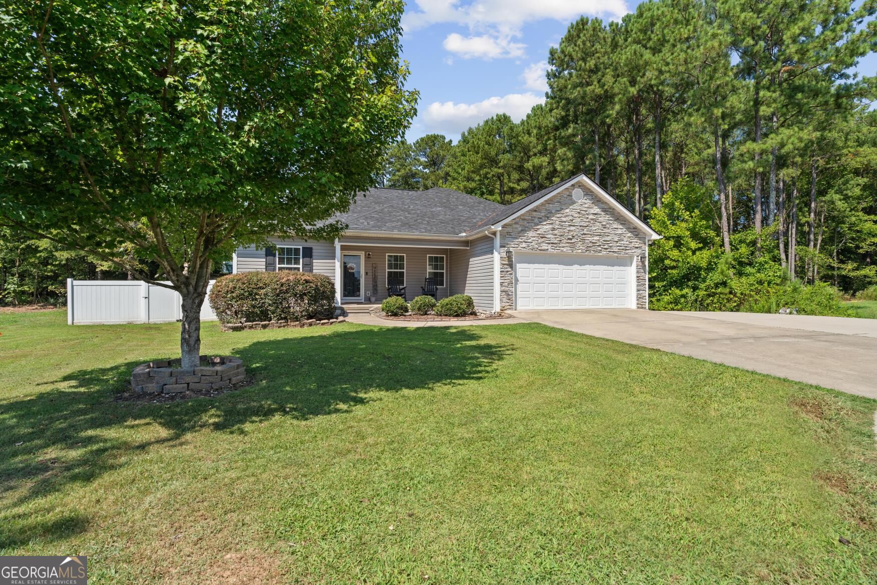 359 Brittany Court Property Photo 5