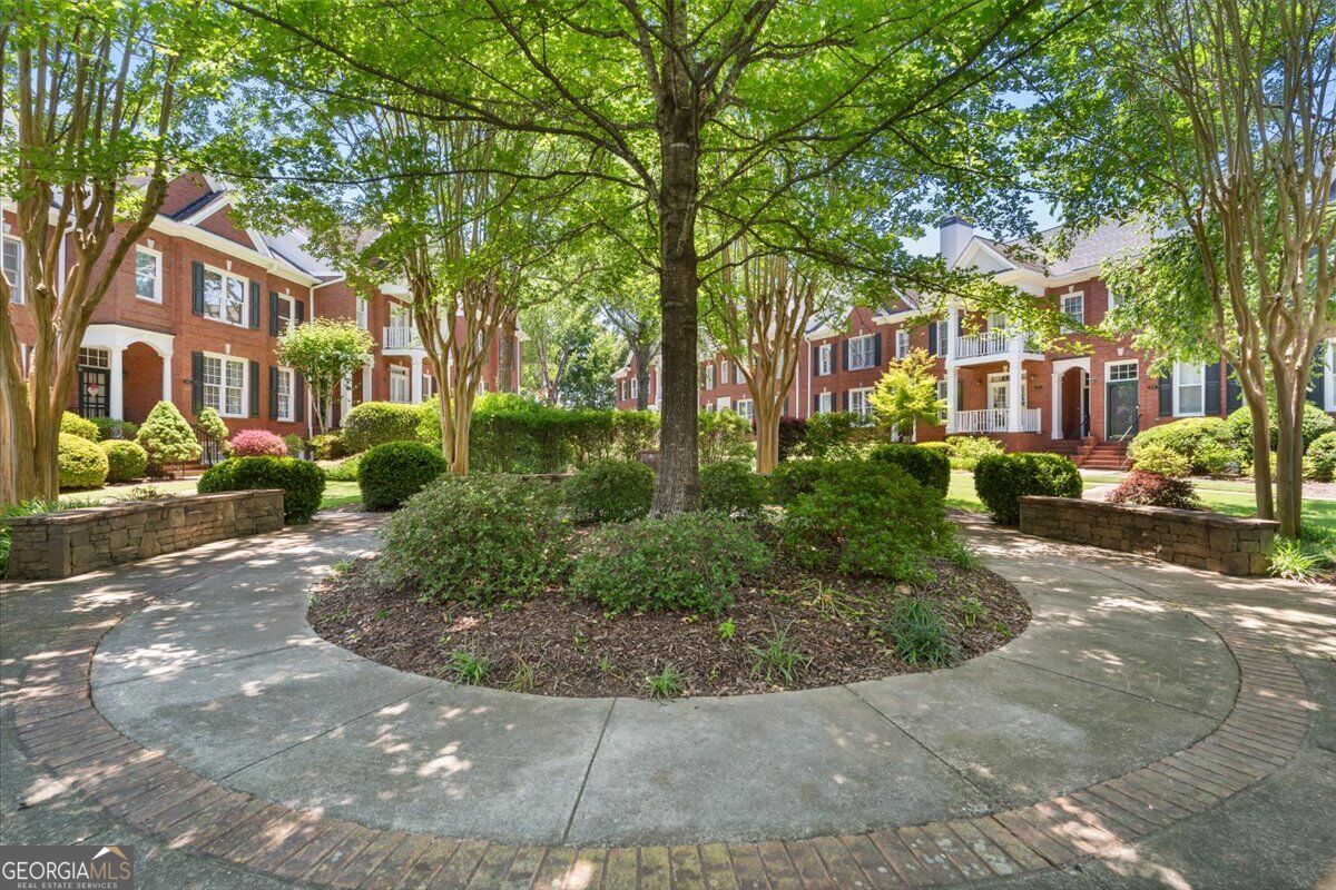 4372 Paces Point Circle Se Property Photo 1