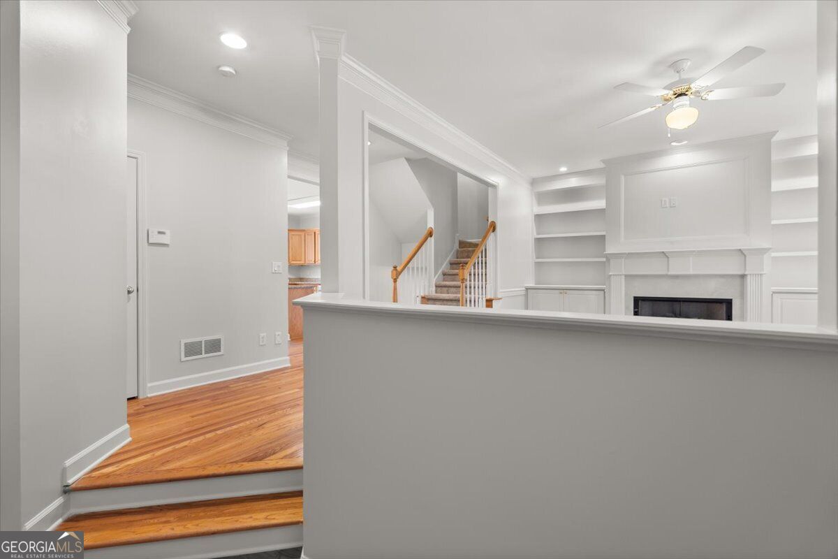 4372 Paces Point Circle Se Property Photo 5