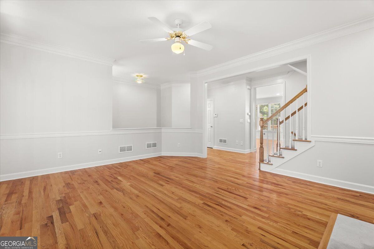 4372 Paces Point Circle Se Property Photo 10