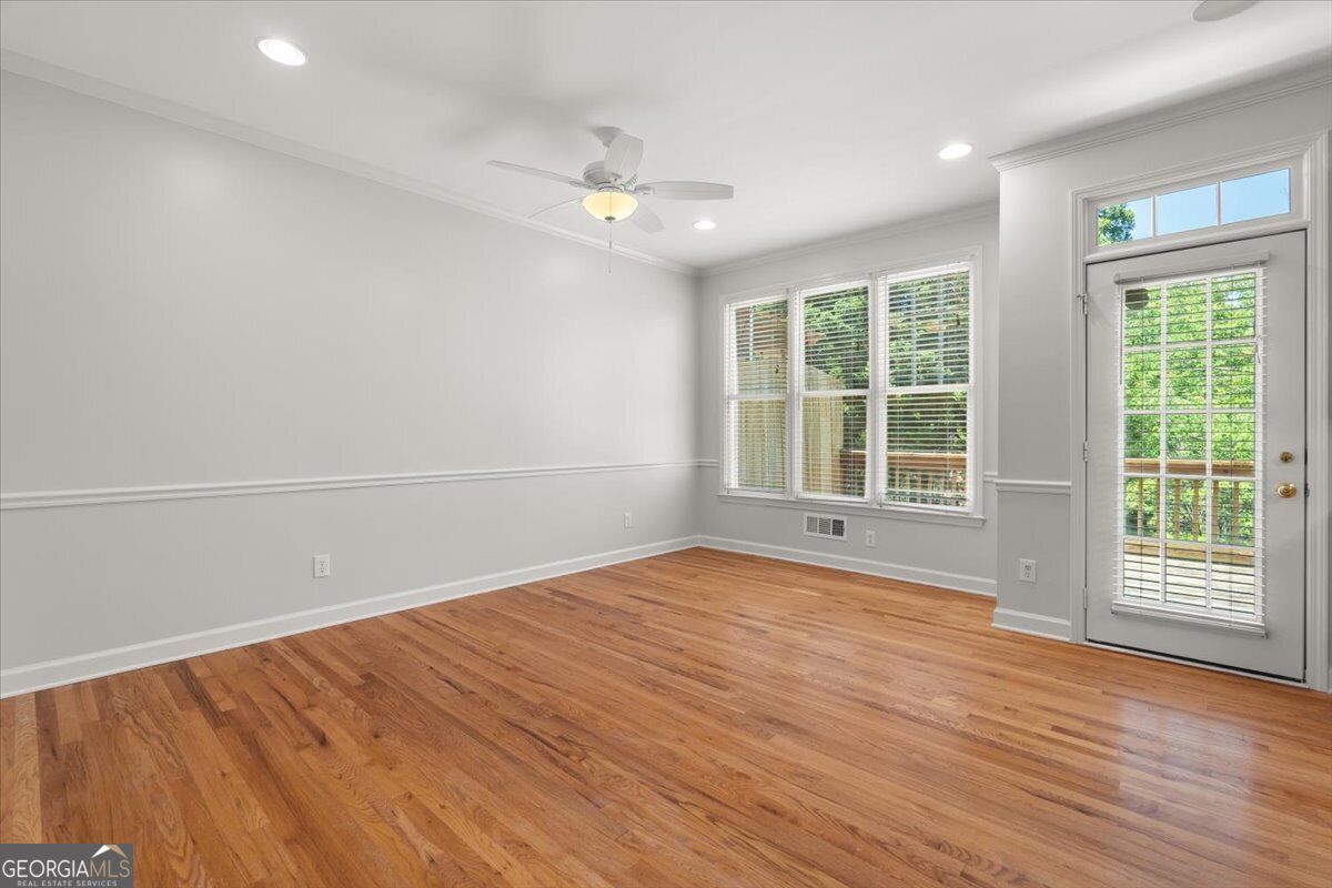 4372 Paces Point Circle Se Property Photo 18