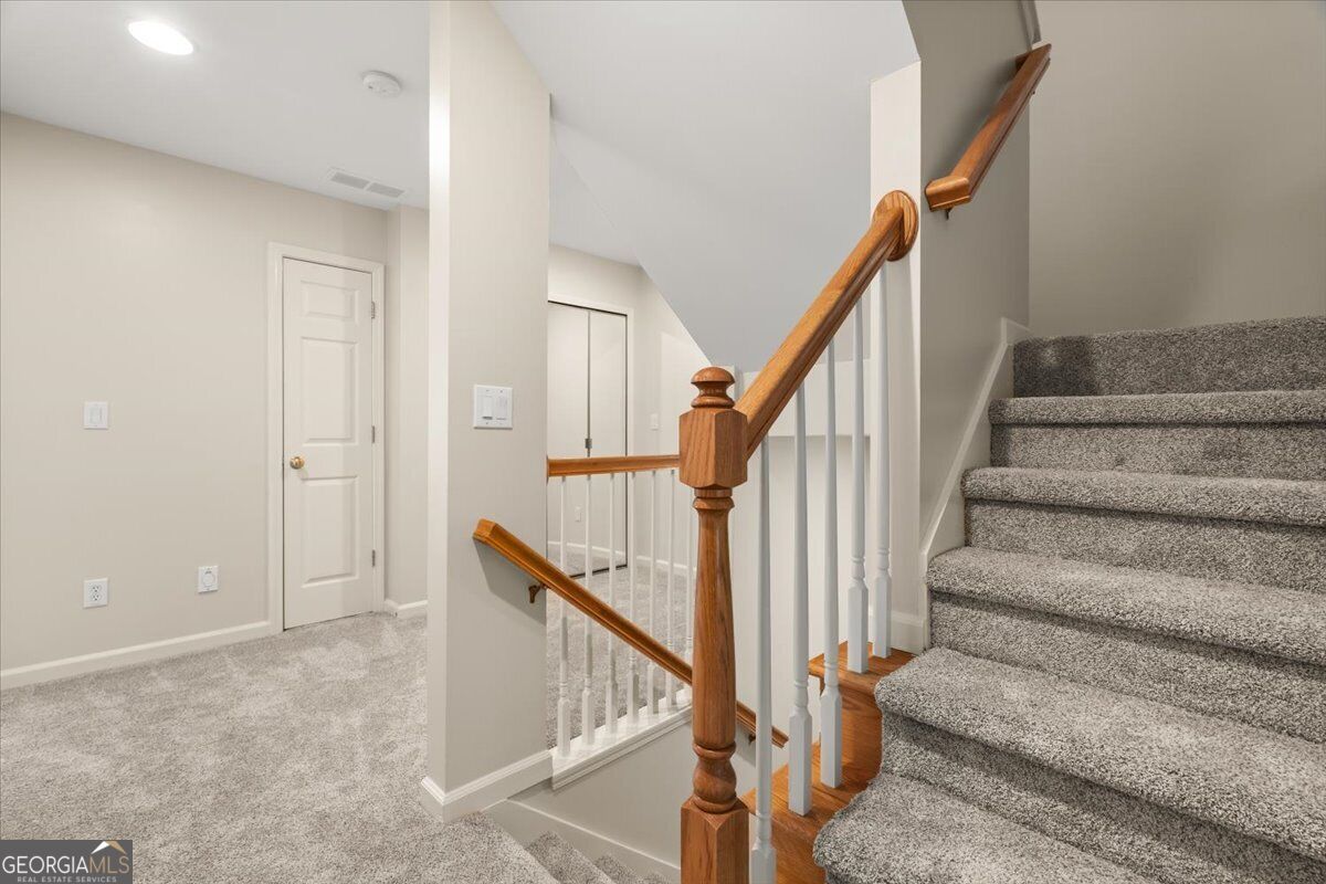 4372 Paces Point Circle Se Property Photo 20