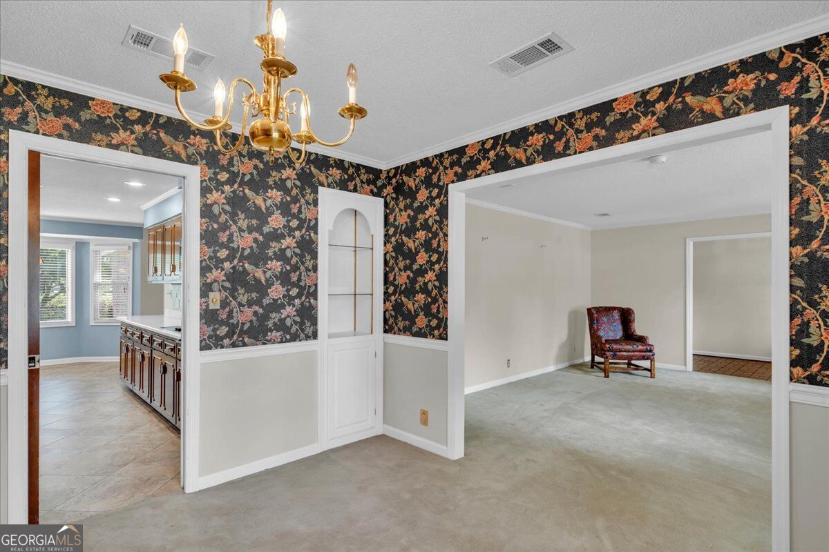 1200 Chennault Drive Property Photo 16