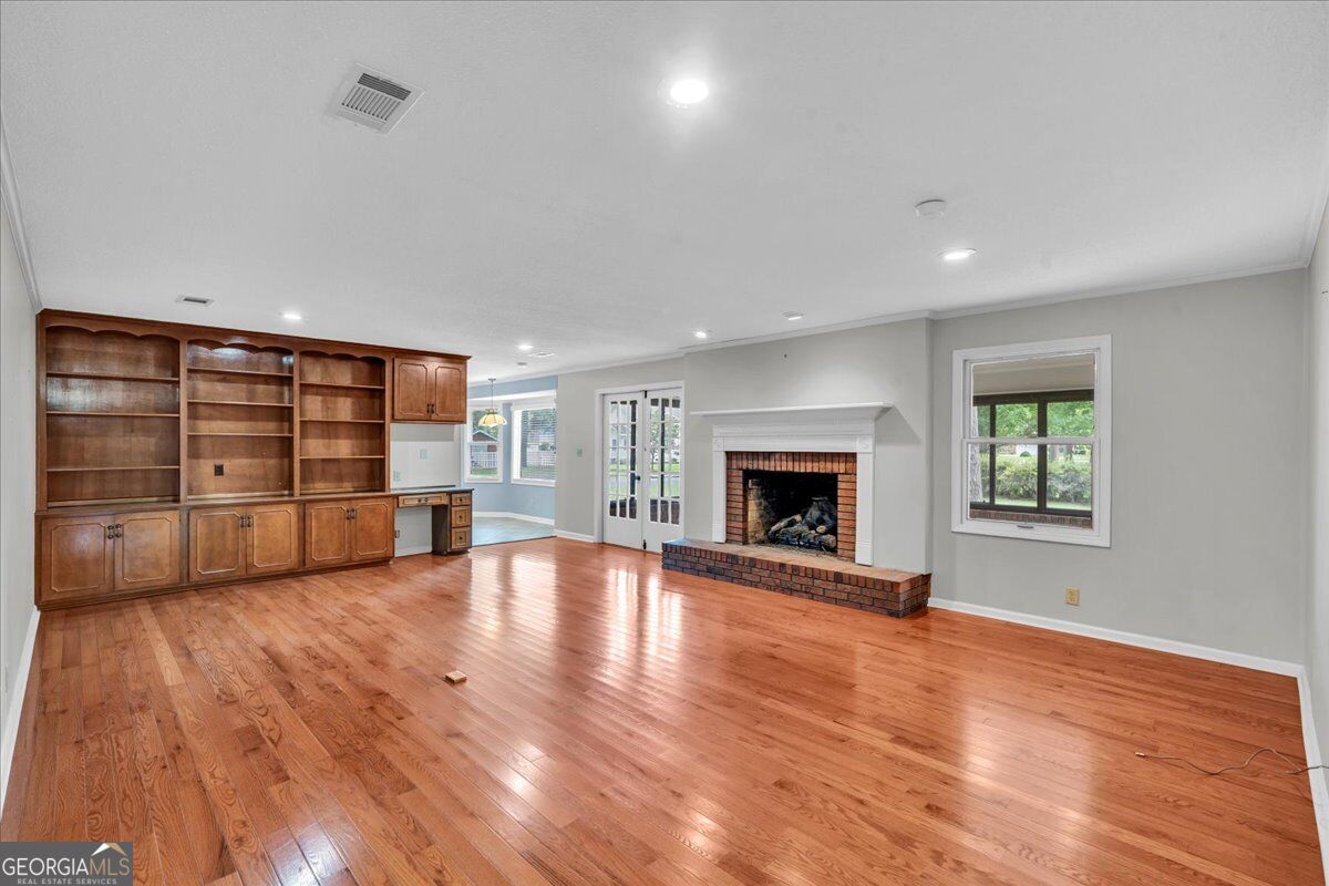 1200 Chennault Drive Property Photo 23