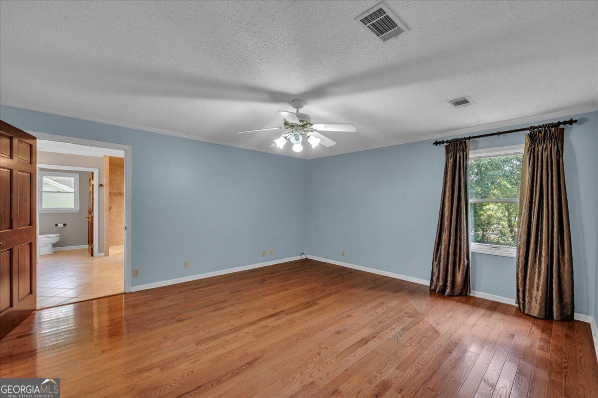 1200 Chennault Drive Property Photo 34
