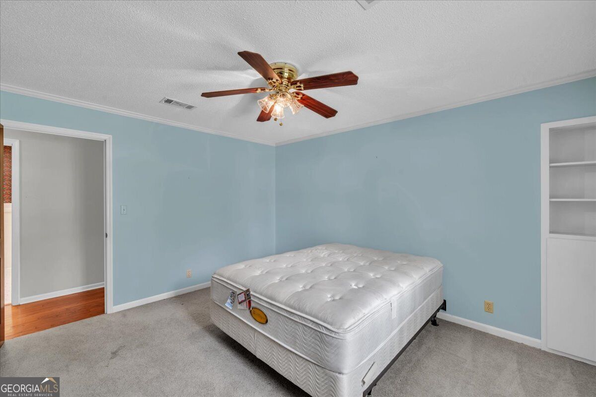 1200 Chennault Drive Property Photo 47