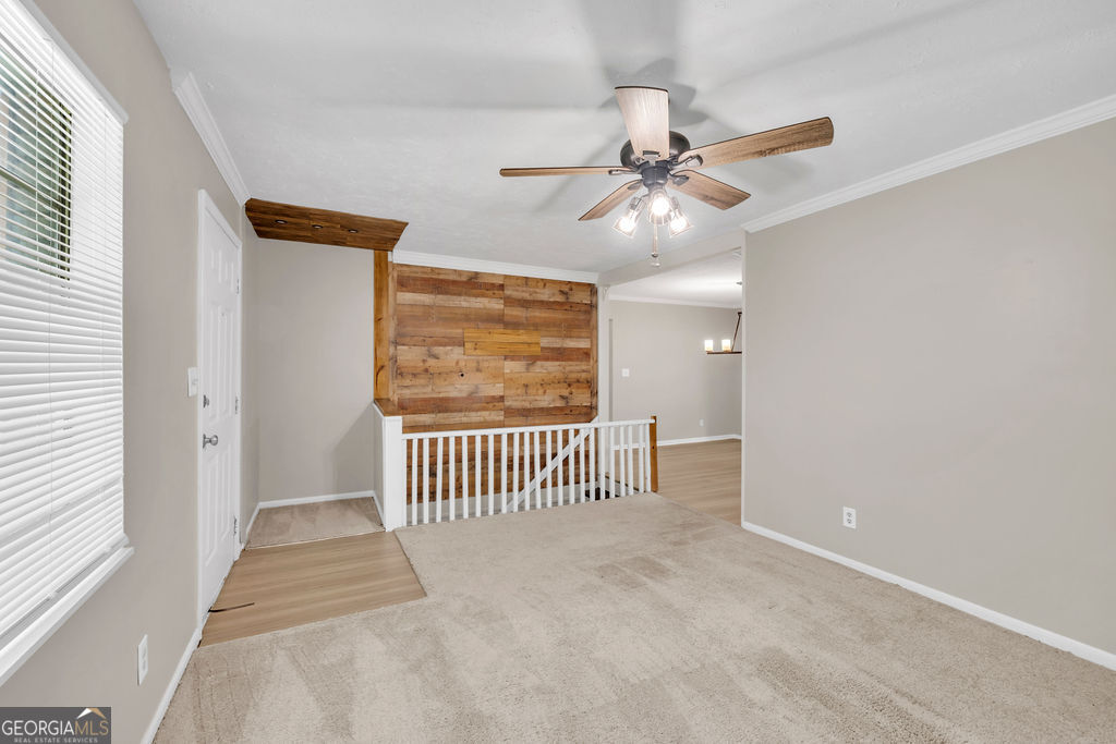 6310 Short Street Property Photo 4