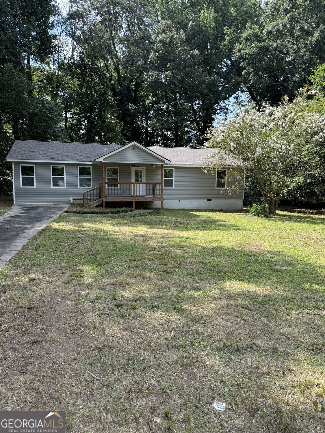 561 Knollwood Drive Property Photo 12