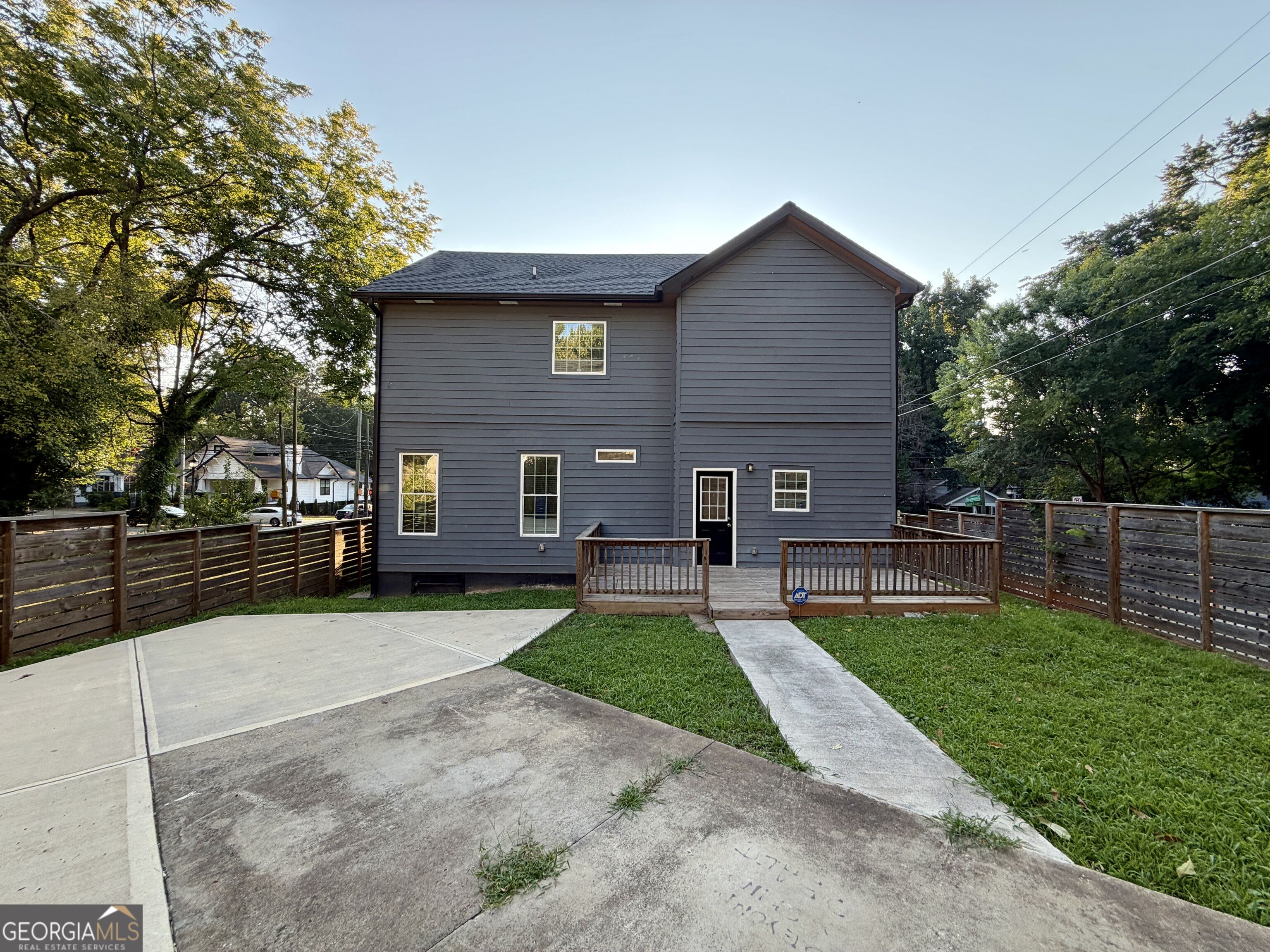 74 Sw Joseph E Lowery Boulevard Property Photo 2