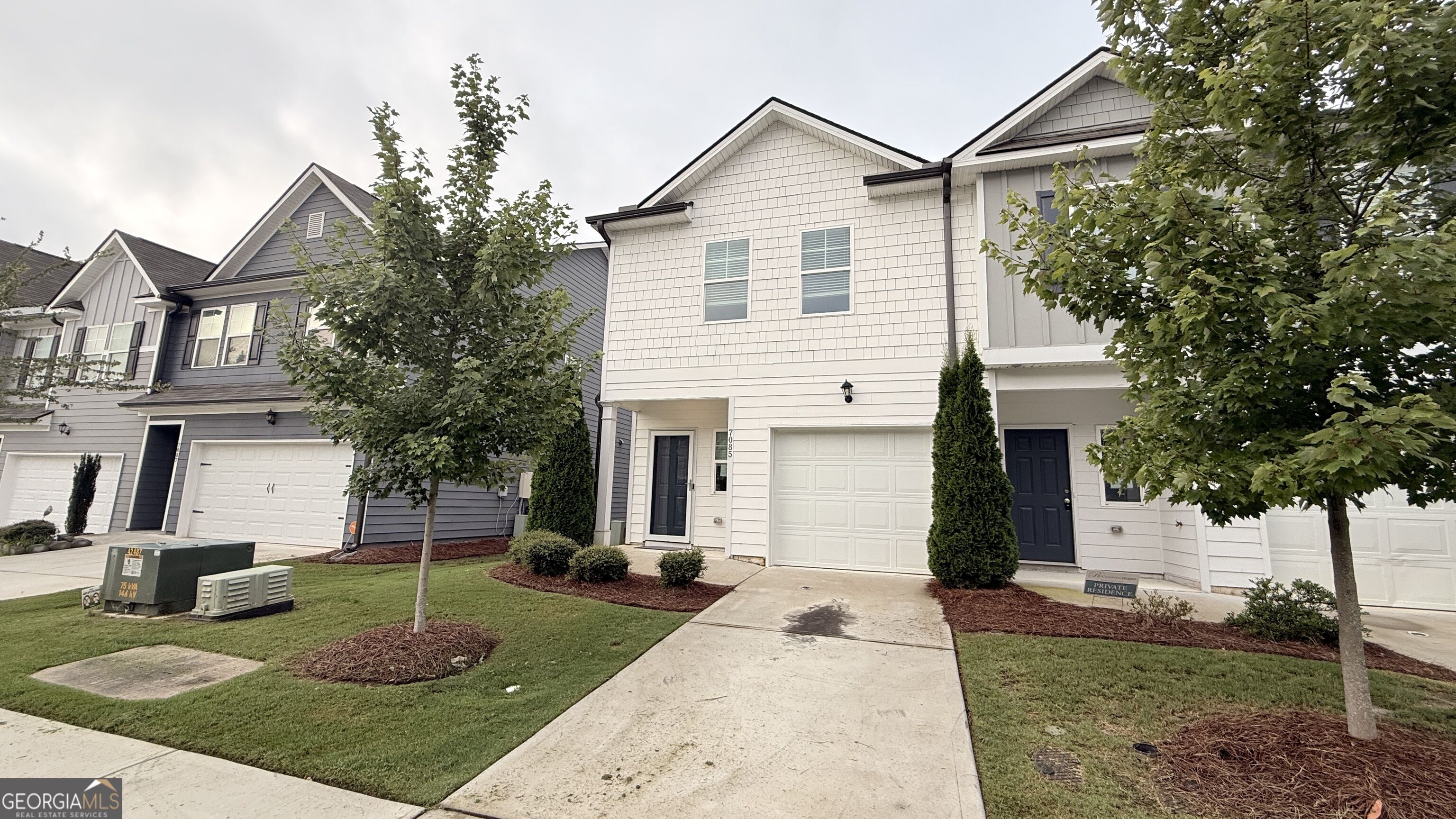 7085 Gladstone Circle Property Photo 1