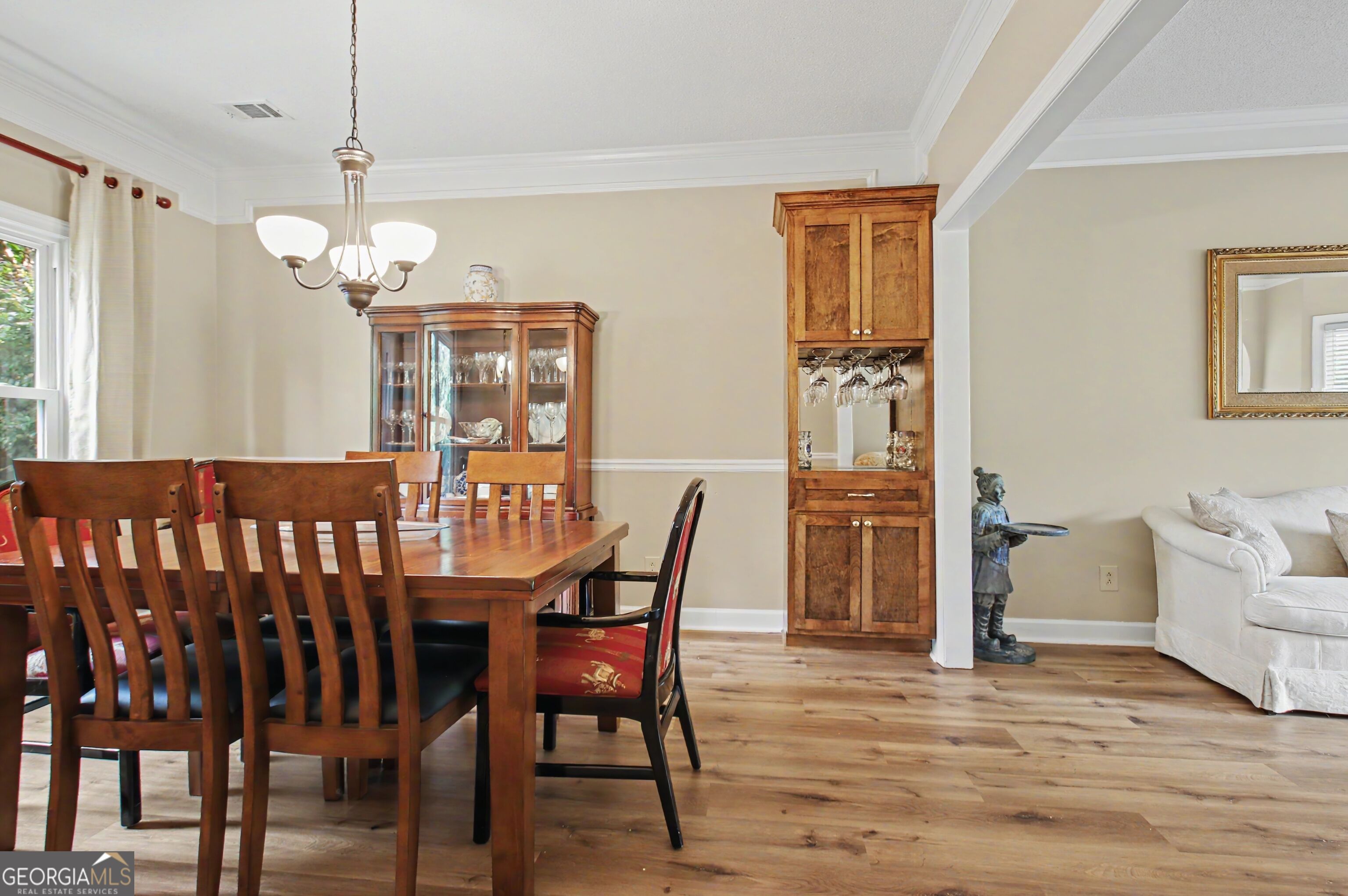 150 Kenton Place Property Photo 14