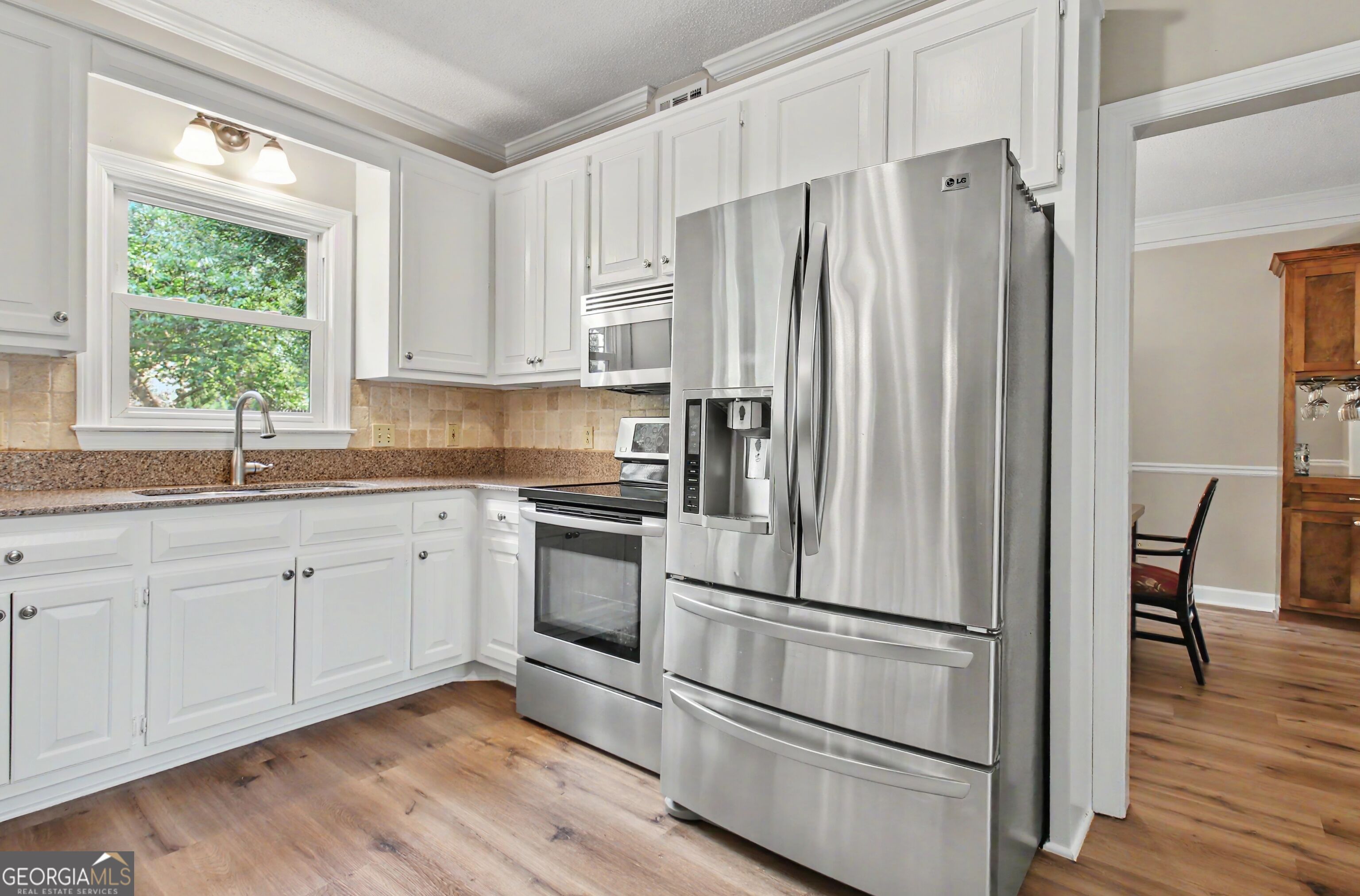 150 Kenton Place Property Photo 18