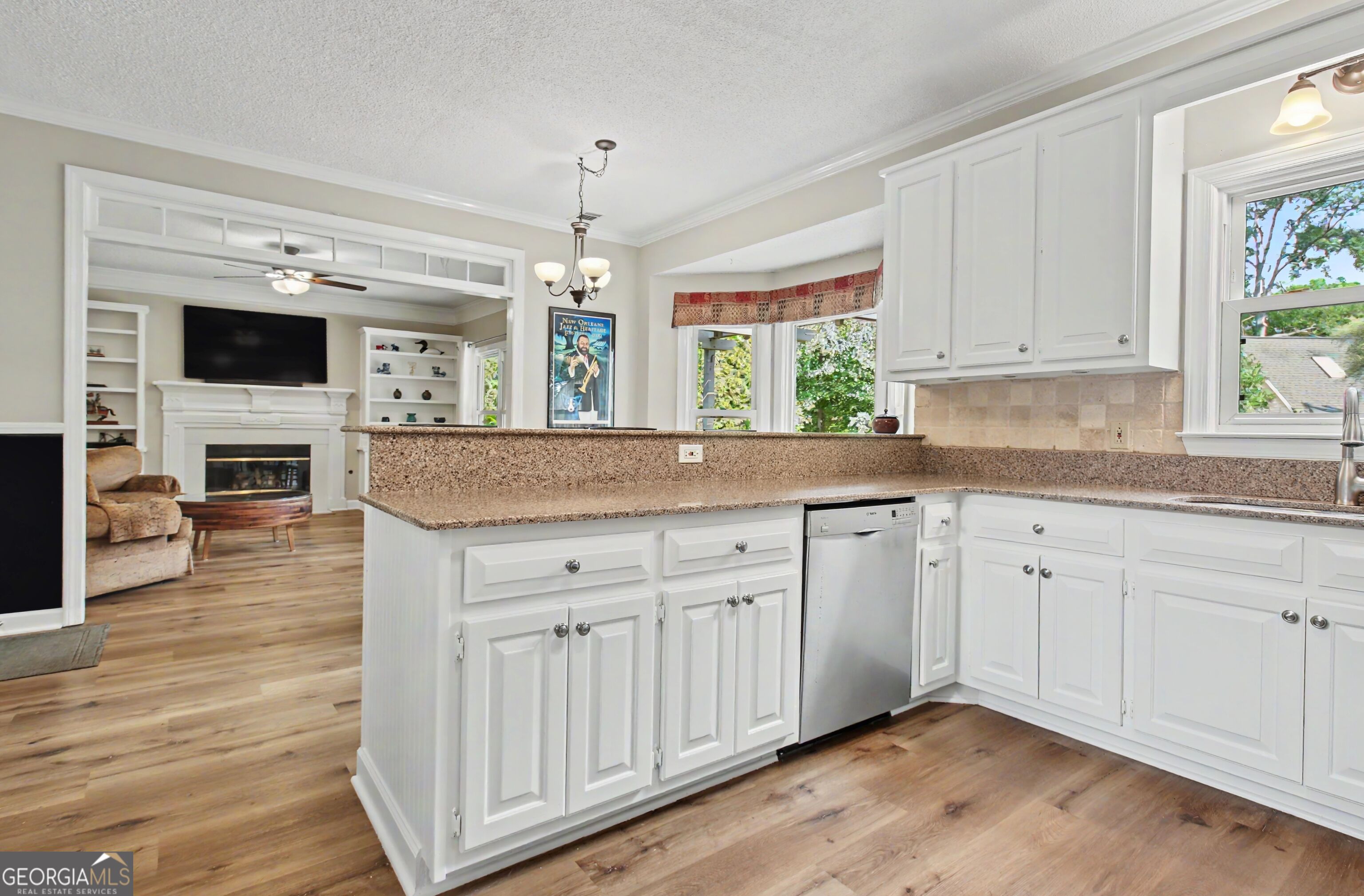 150 Kenton Place Property Photo 19