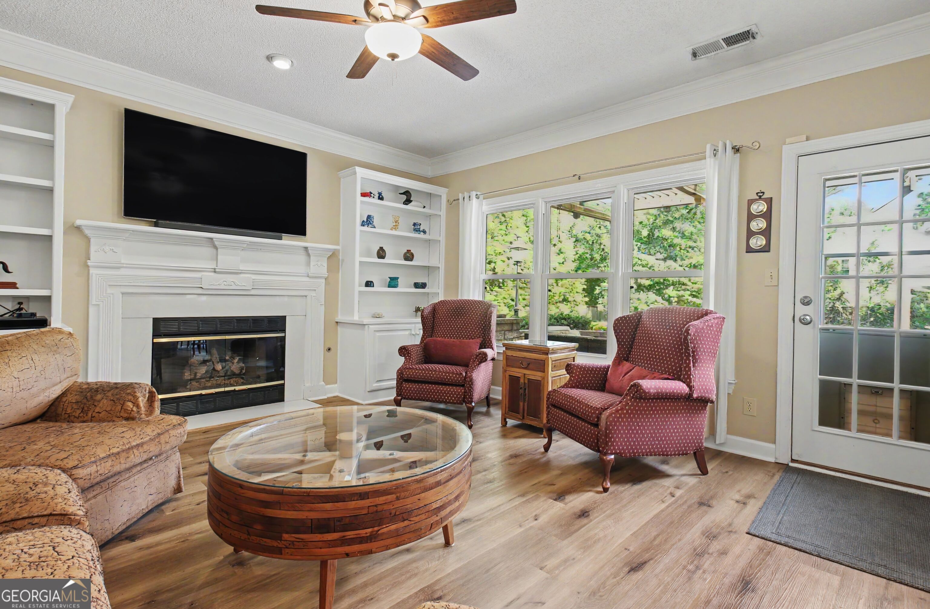 150 Kenton Place Property Photo 34