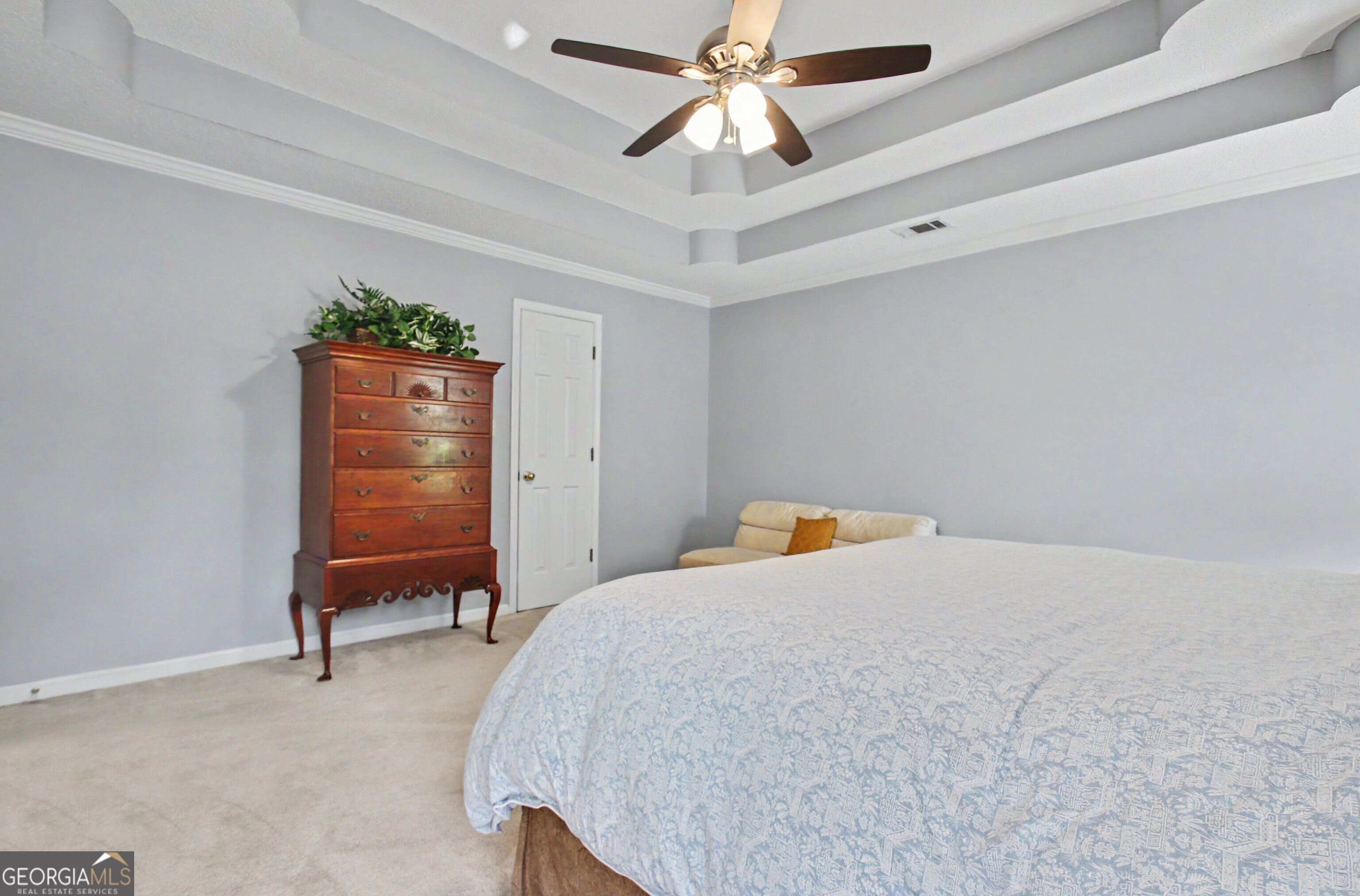150 Kenton Place Property Photo 38