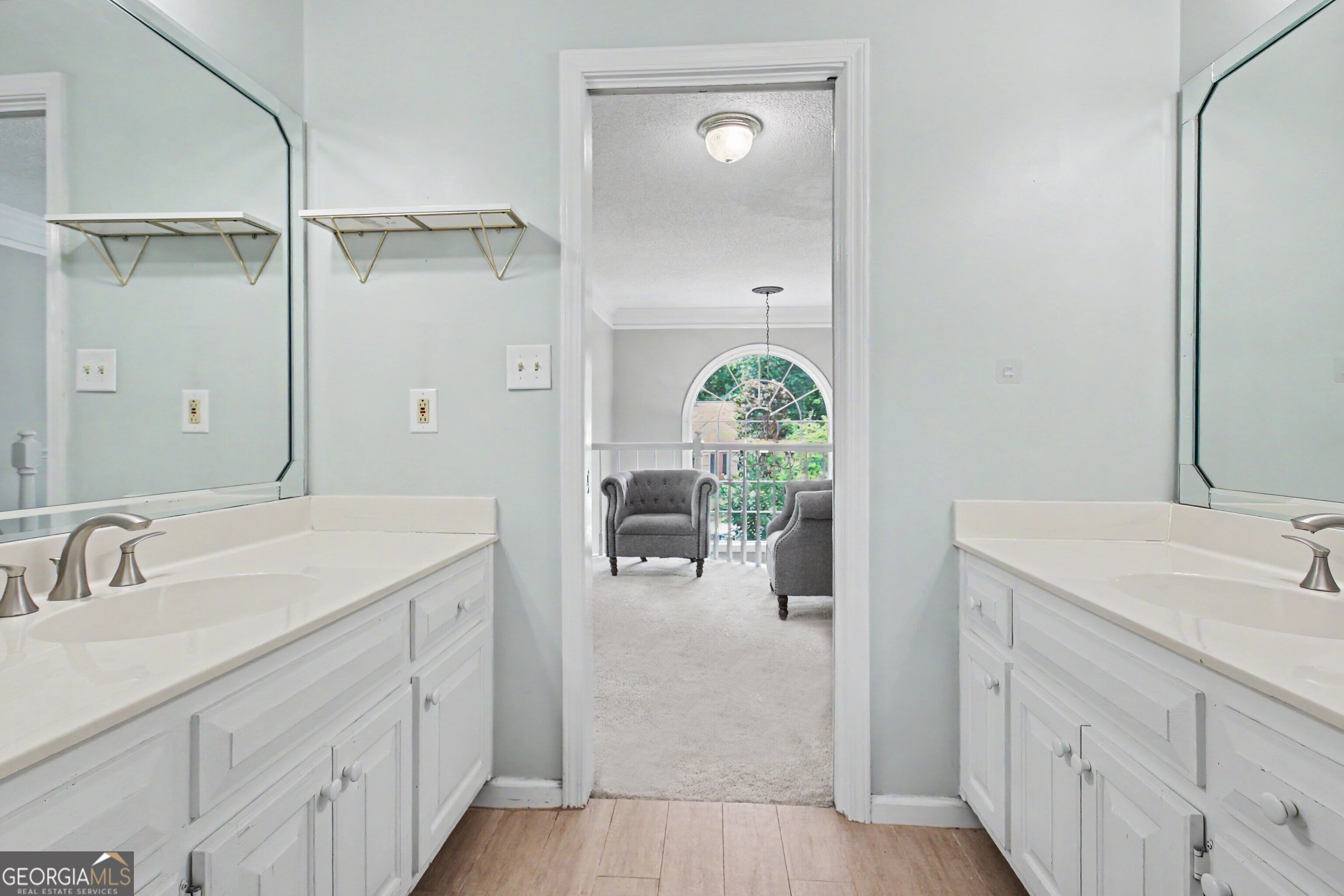 150 Kenton Place Property Photo 47