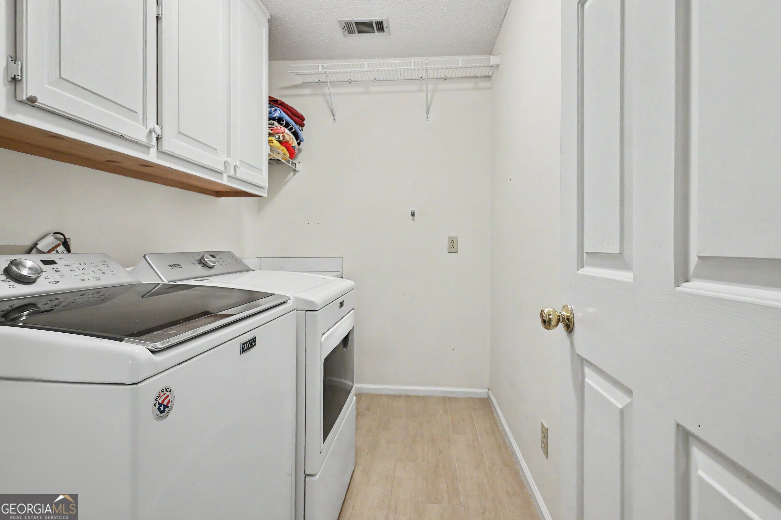 150 Kenton Place Property Photo 50